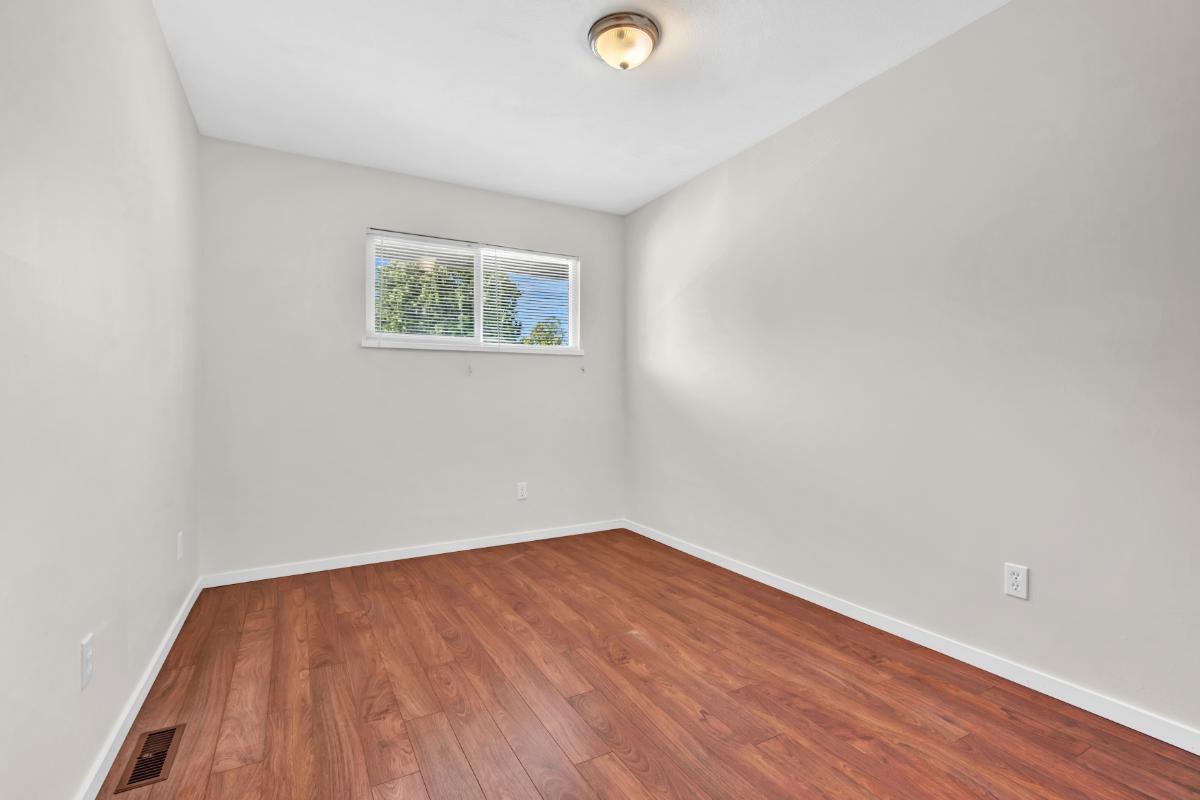 Photo 24 of 13363 65 A Avenue, Surrey BC