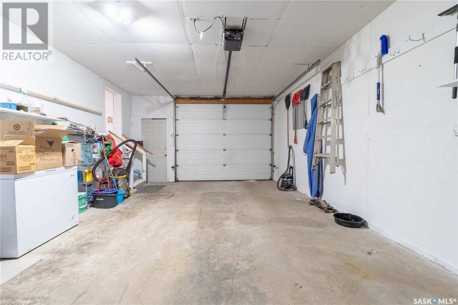 Photo 28 of B 21 1455 9th Avenue Ne, Moose Jaw SK