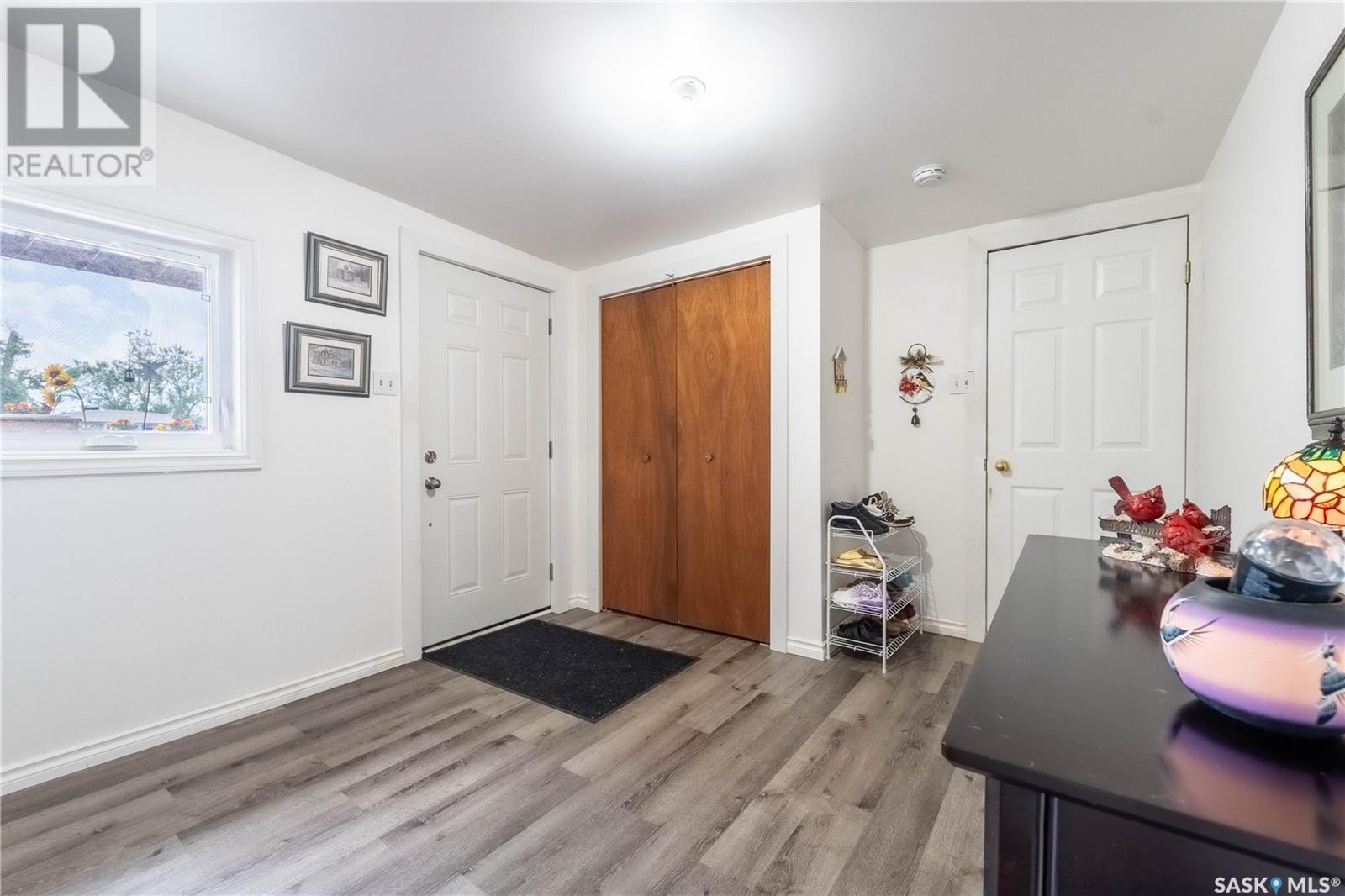 Photo 5 of B 21 1455 9th Avenue Ne, Moose Jaw SK