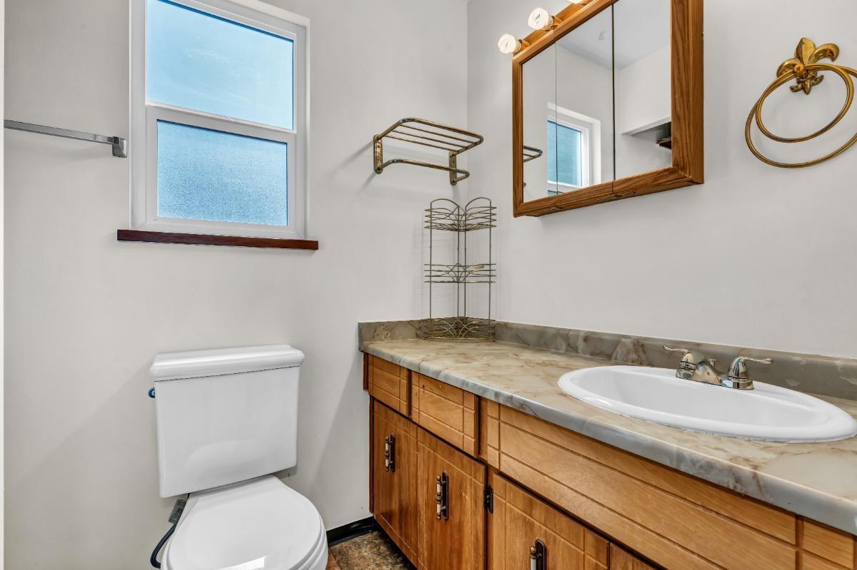 Photo 25 of 13363 65 A Avenue, Surrey BC