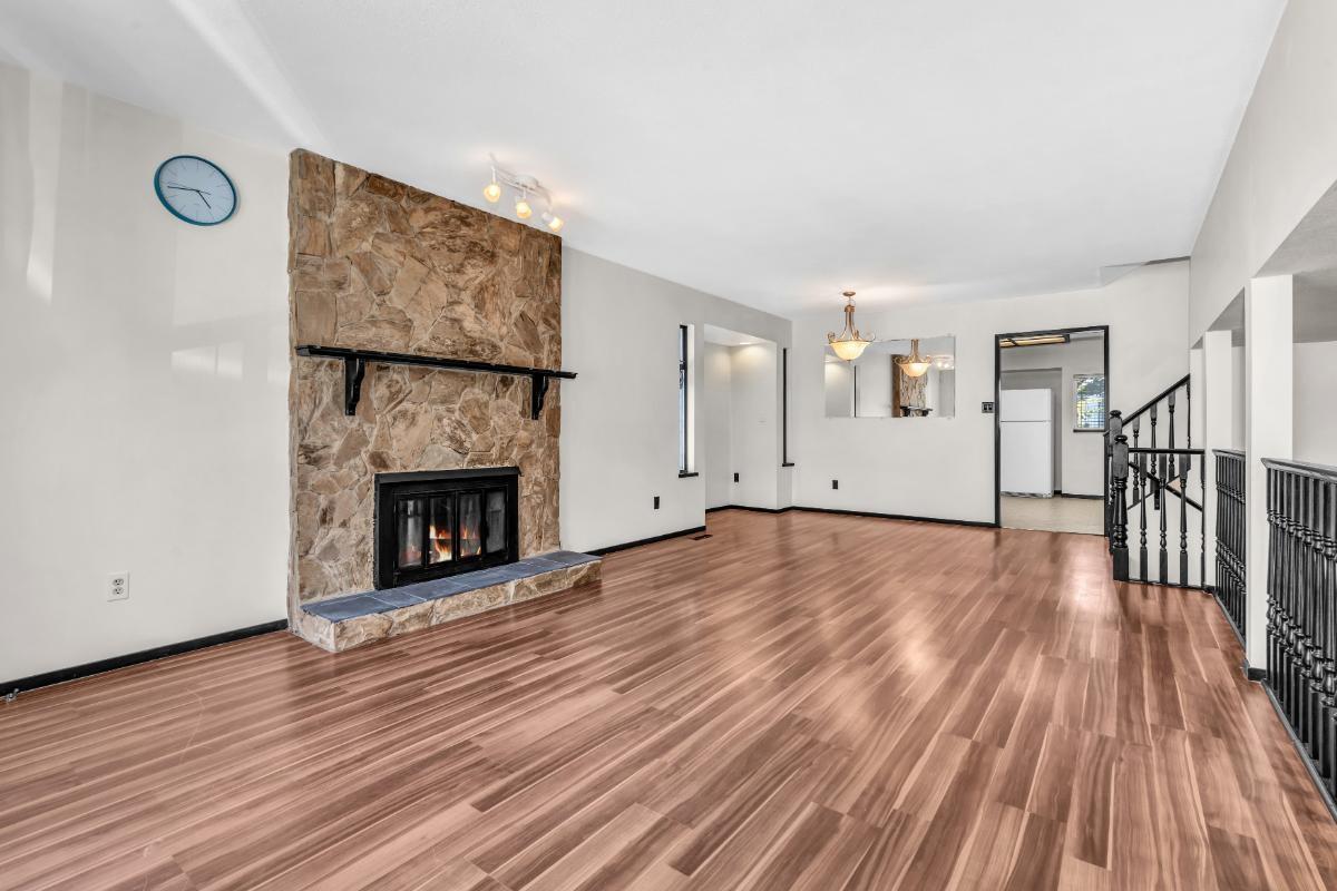 Photo 10 of 13363 65 A Avenue, Surrey BC