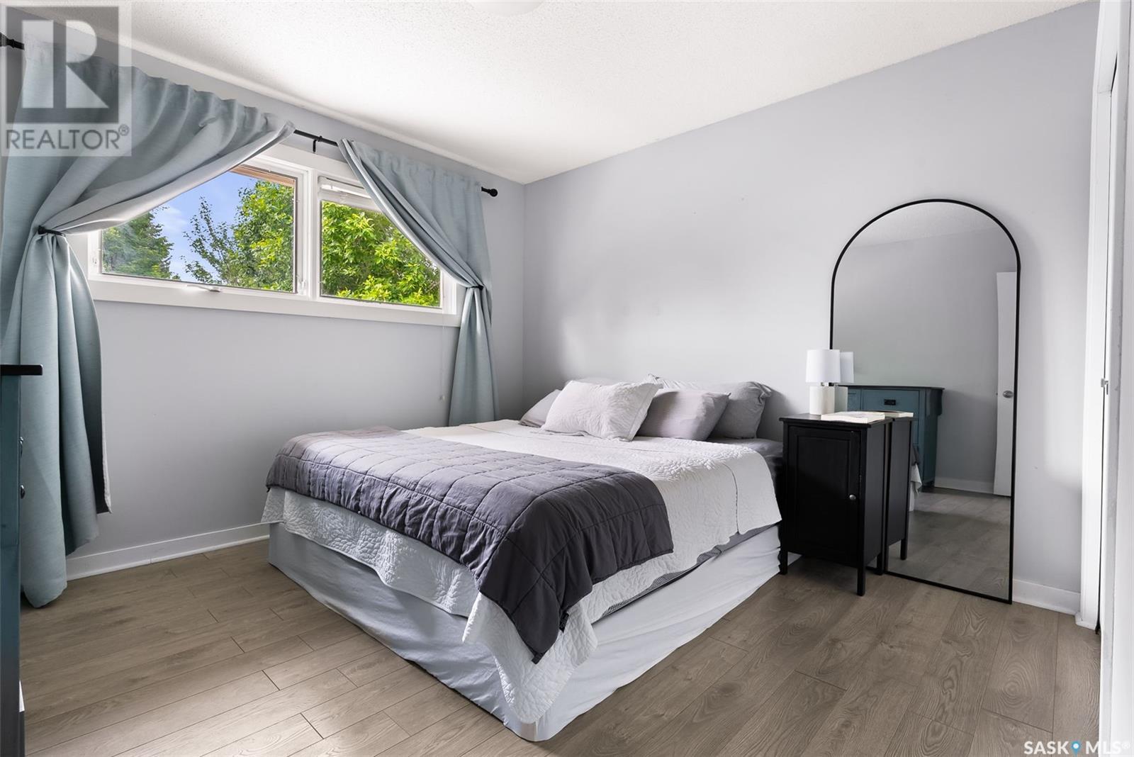 Single Family House Bi-level for Sale in  Habkirk DRIVE Regina 