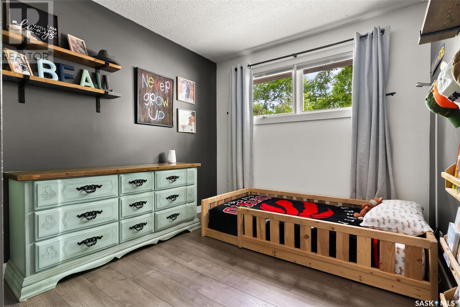 Single Family House Bi-level for Sale in  Habkirk DRIVE Regina 
