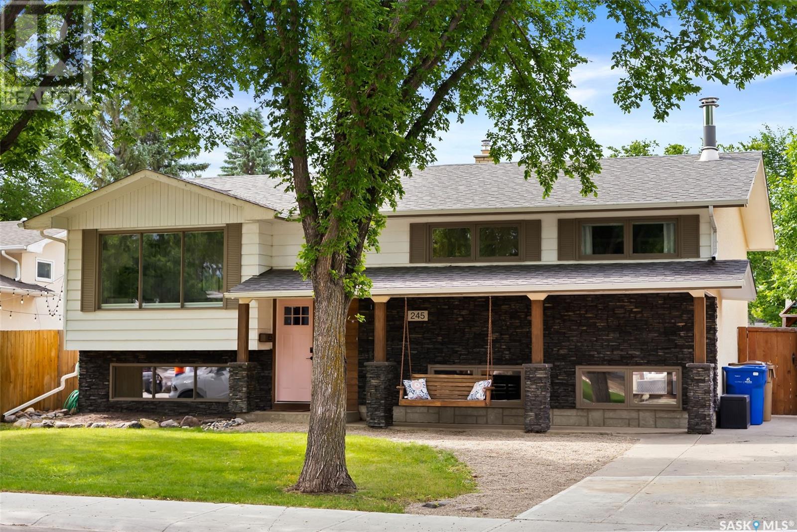 Single Family House Bi-level for Sale in  Habkirk DRIVE Regina 