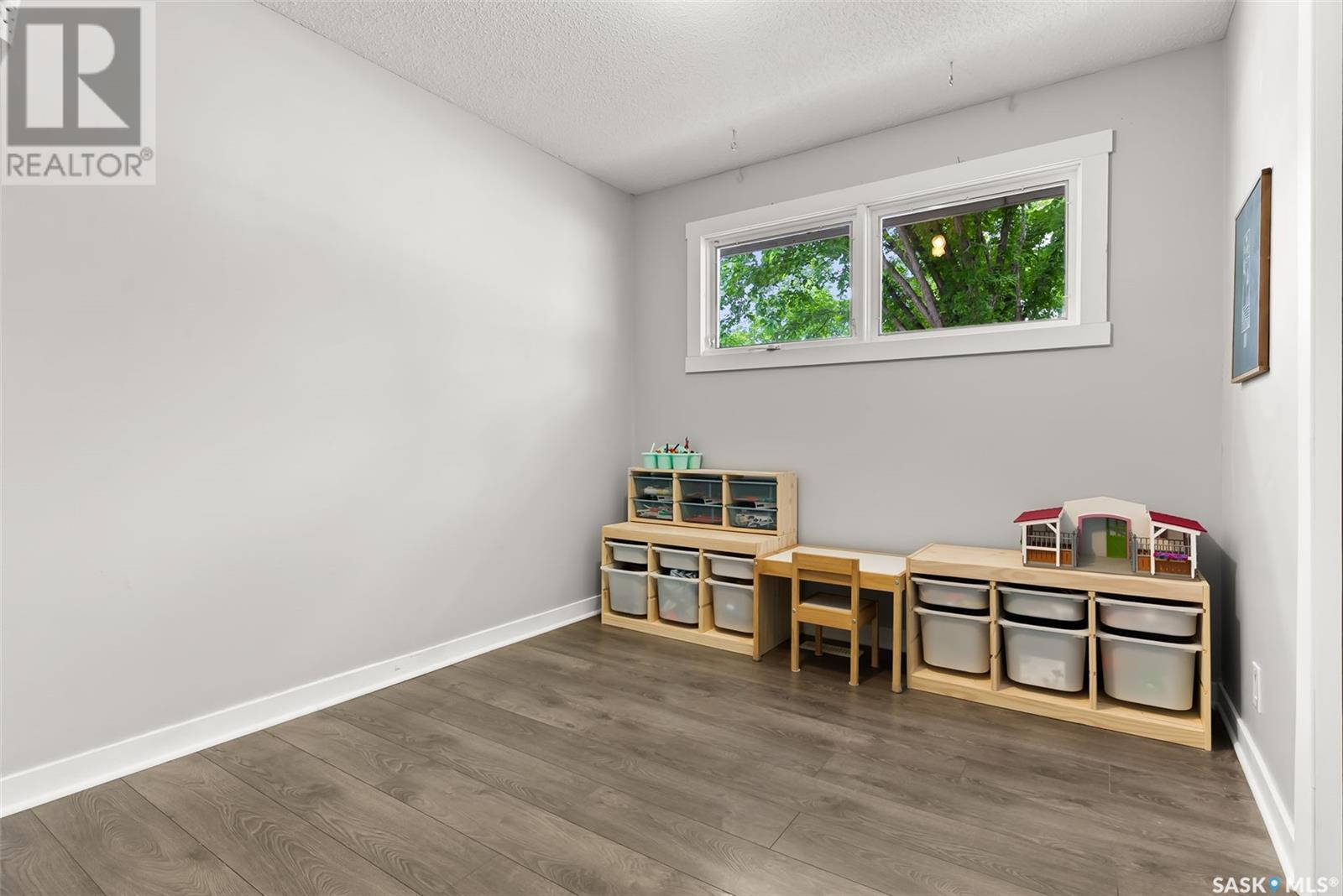Single Family House Bi-level for Sale in  Habkirk DRIVE Regina 