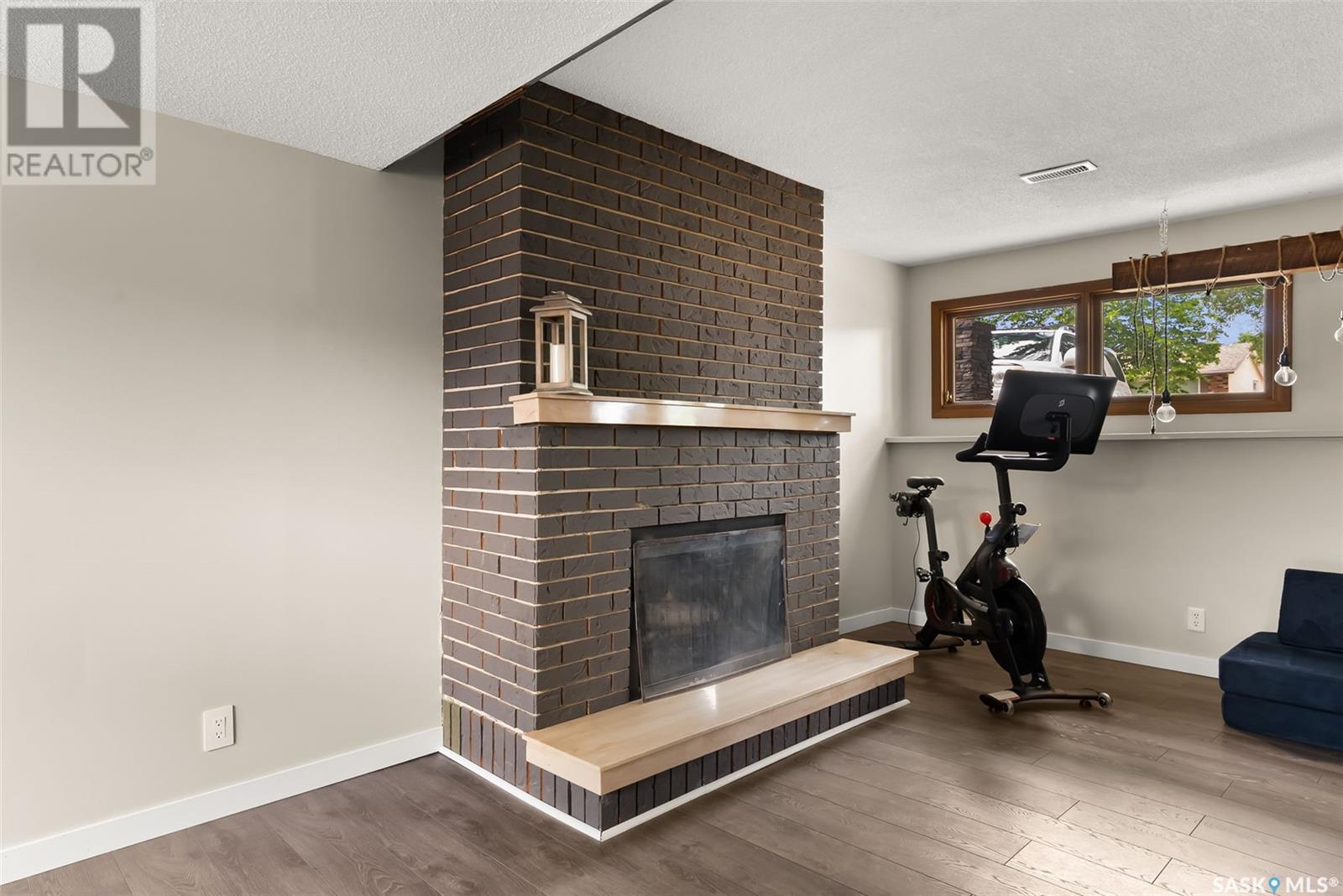 Single Family House Bi-level for Sale in  Habkirk DRIVE Regina 