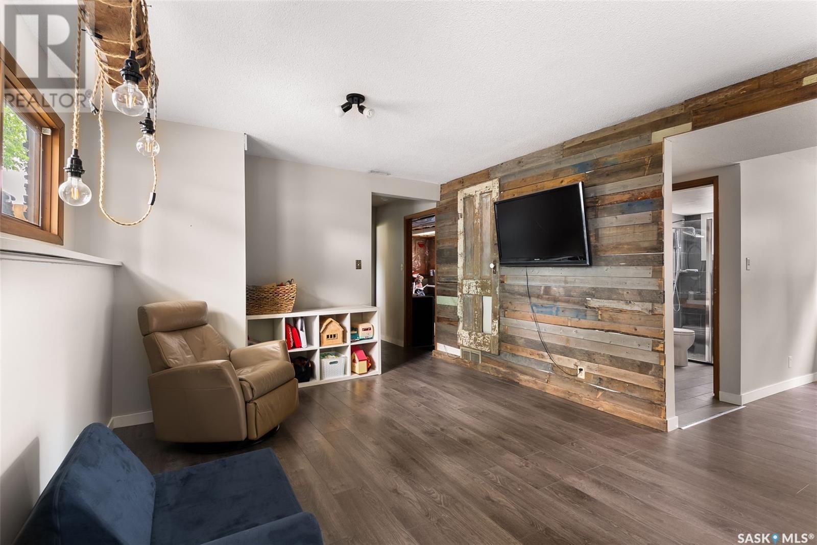 Single Family House Bi-level for Sale in  Habkirk DRIVE Regina 
