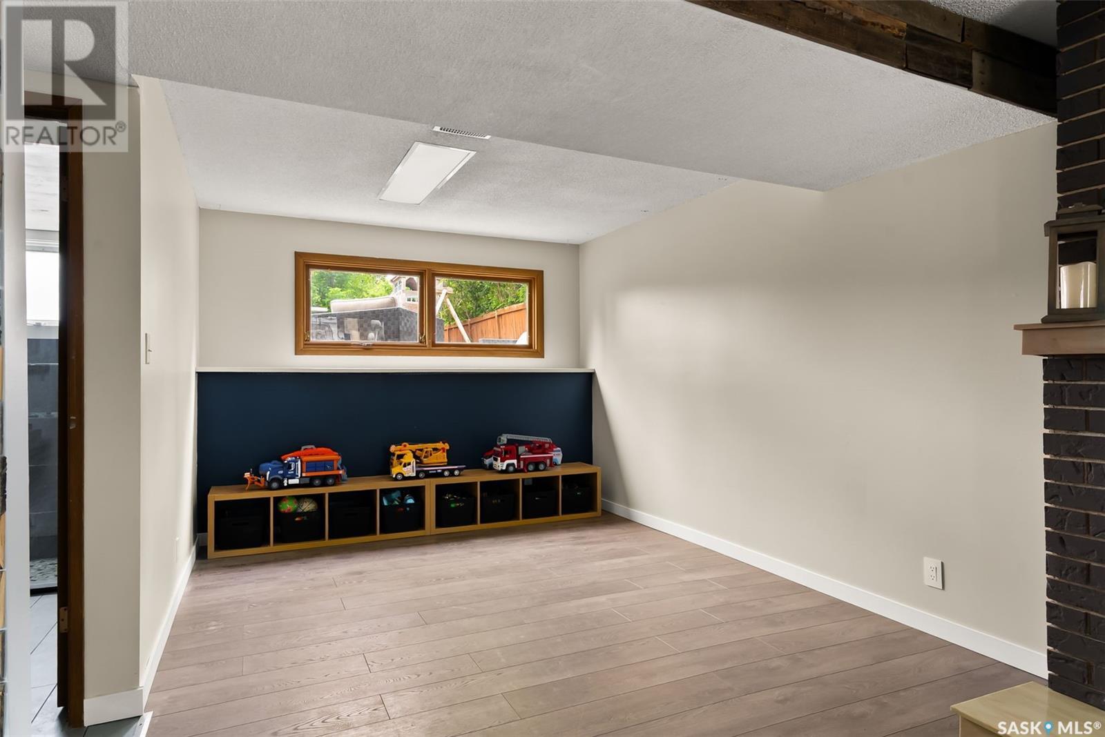 Single Family House Bi-level for Sale in  Habkirk DRIVE Regina 