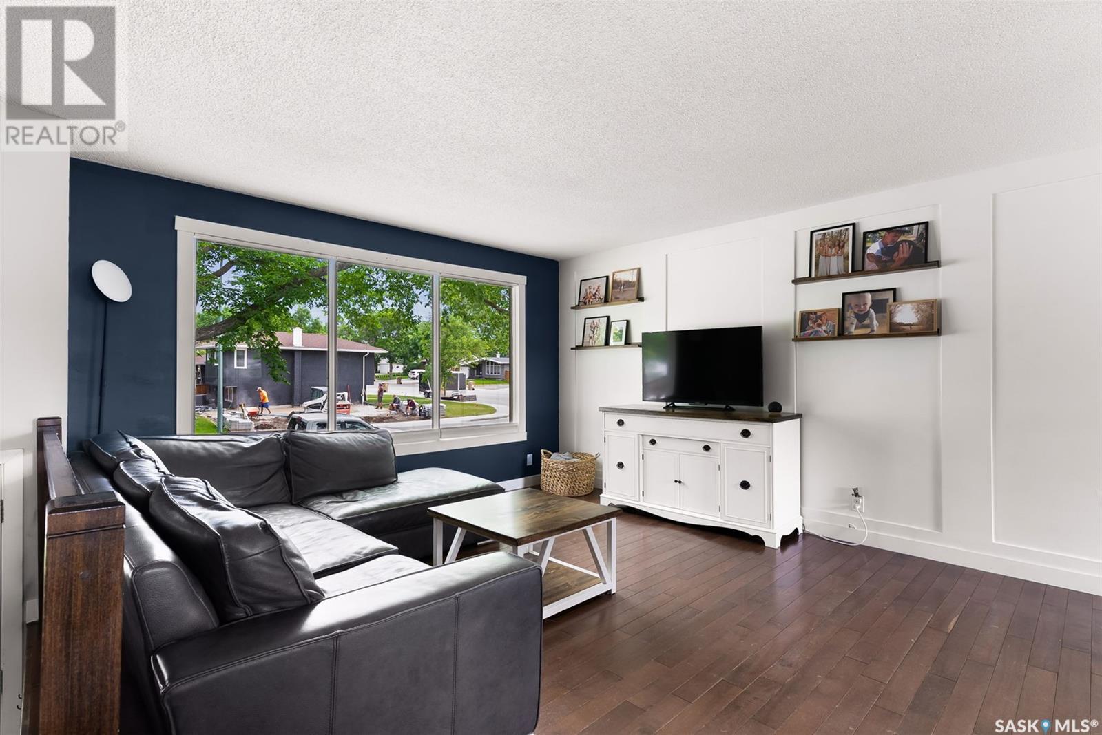 Single Family House Bi-level for Sale in  Habkirk DRIVE Regina 
