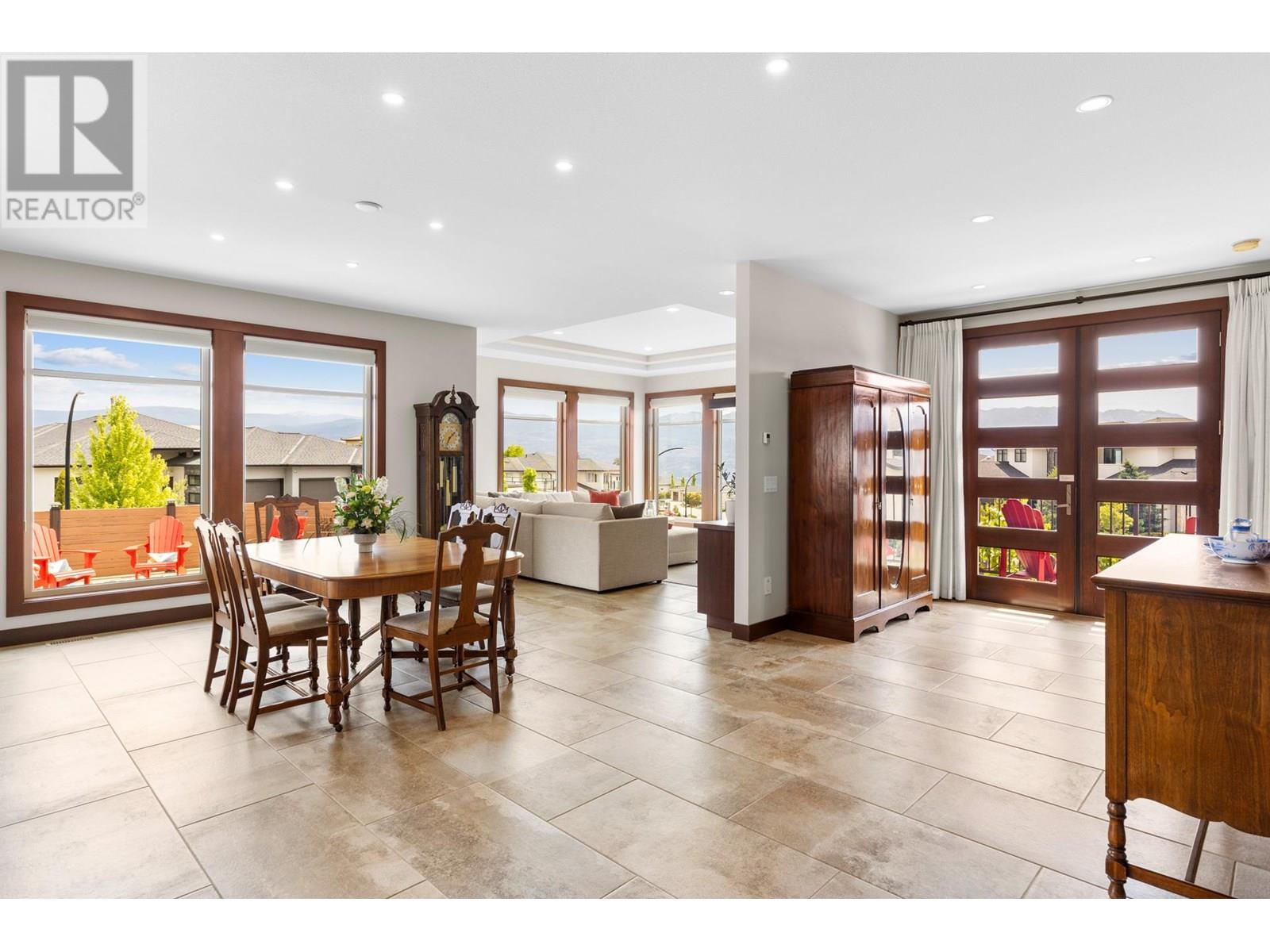 3318 Vineyard View Drive, West Kelowna