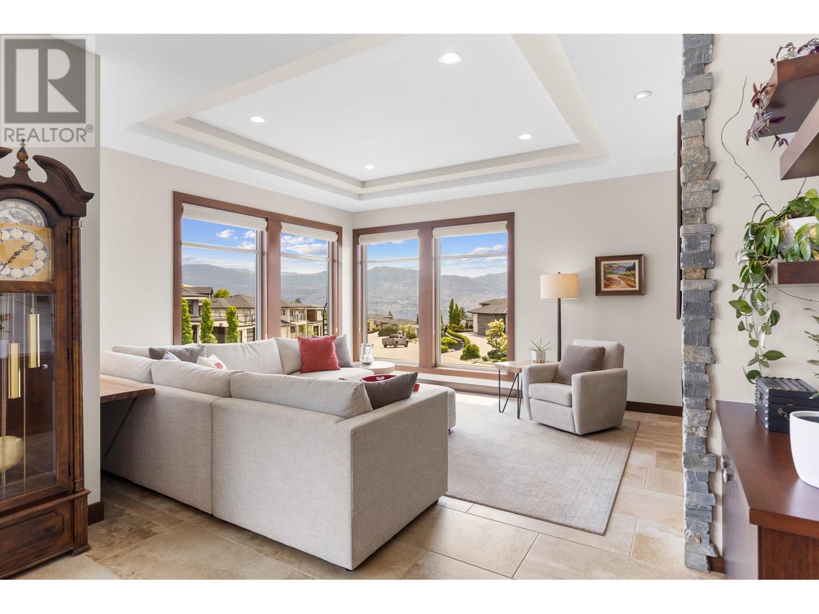 3318 Vineyard View Drive, West Kelowna