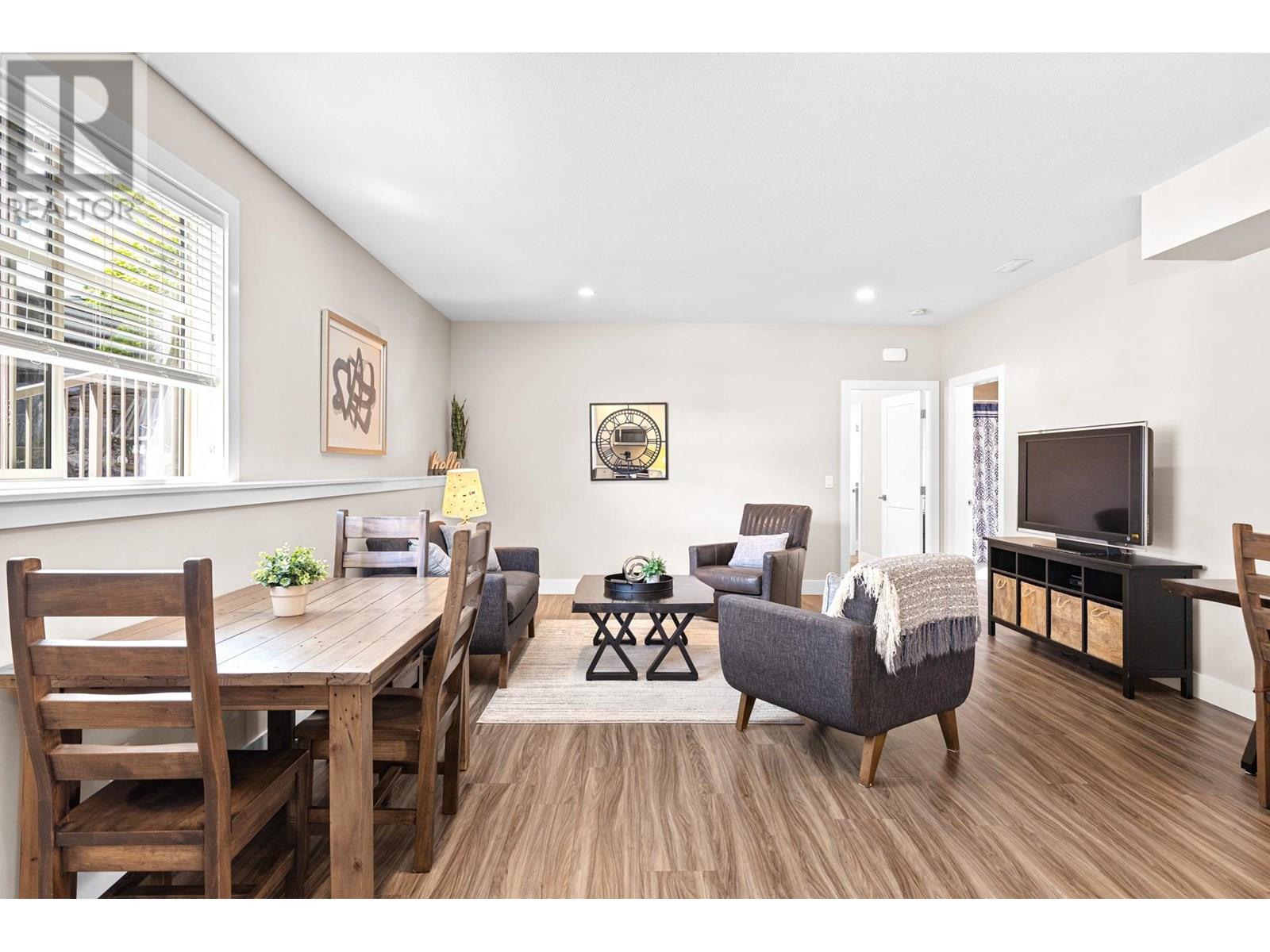 3318 Vineyard View Drive, West Kelowna