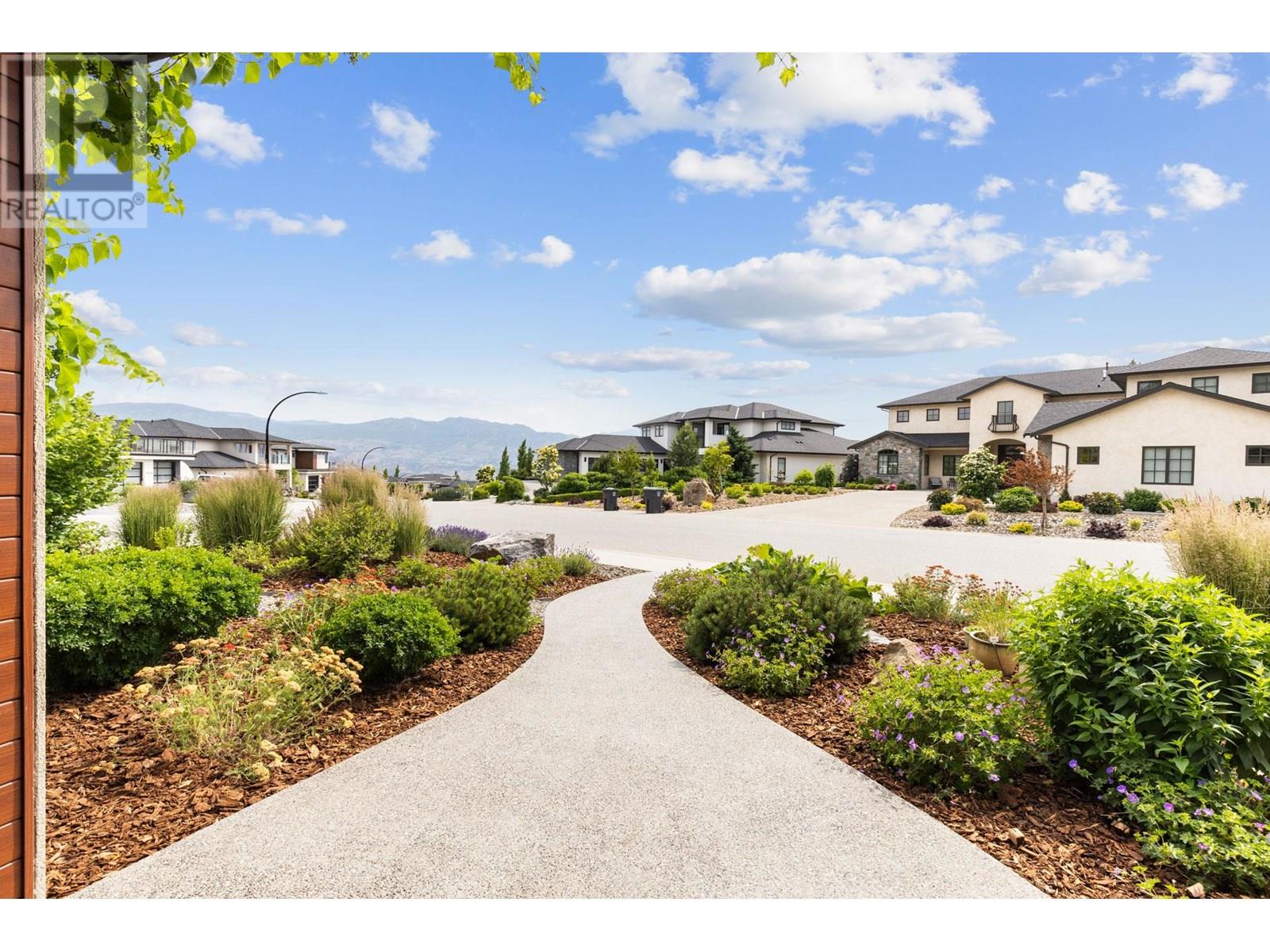 3318 Vineyard View Drive, West Kelowna