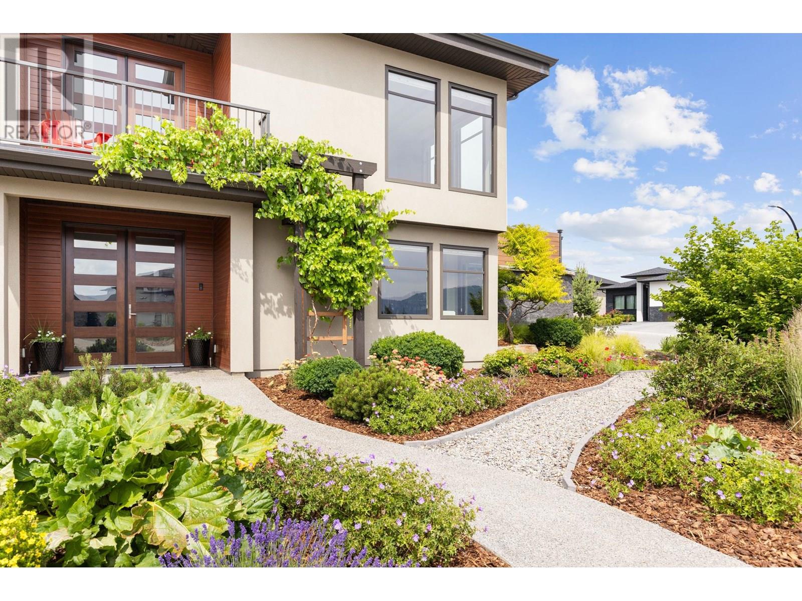 3318 Vineyard View Drive, West Kelowna
