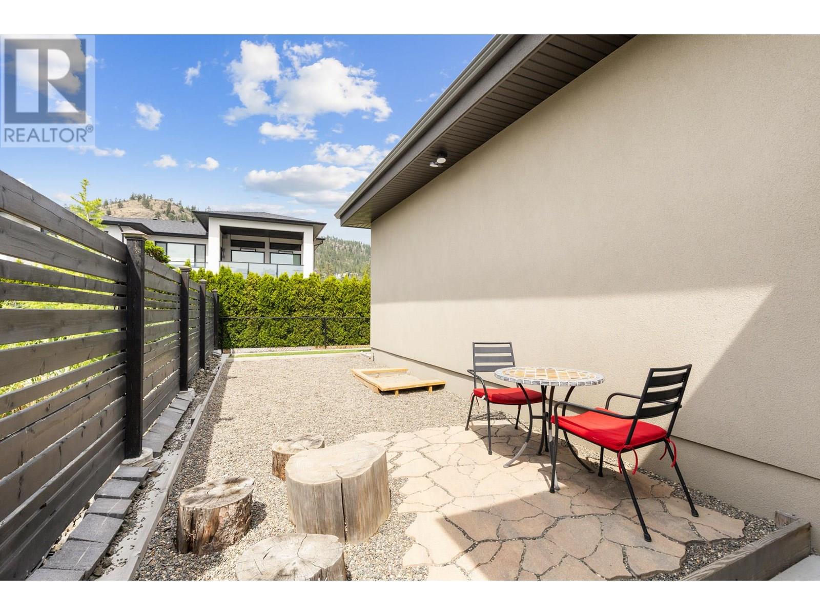 3318 Vineyard View Drive, West Kelowna