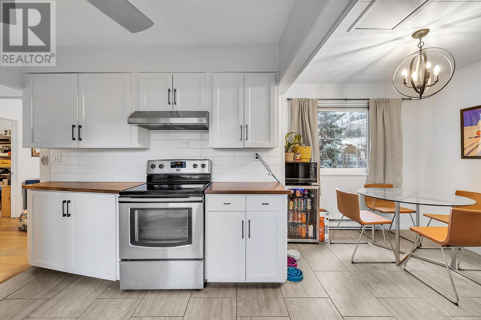 541 Okanagan Boulevard, Kelowna