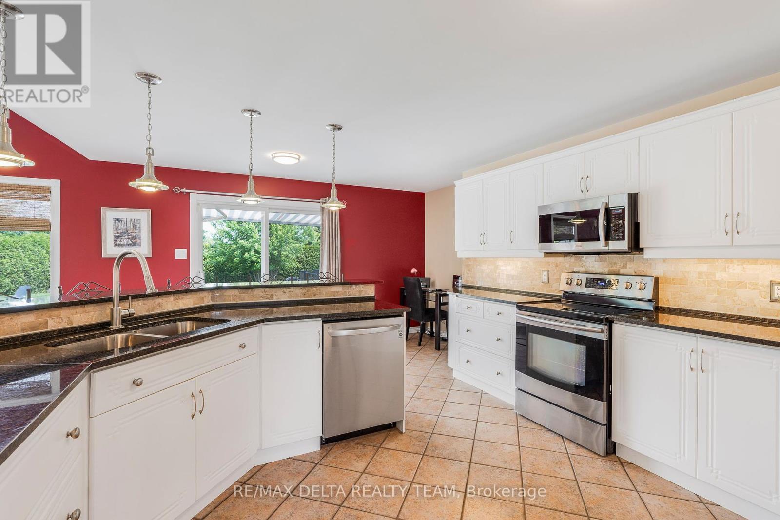Photo 25 of 1147 Fieldown Street, Ottawa ON