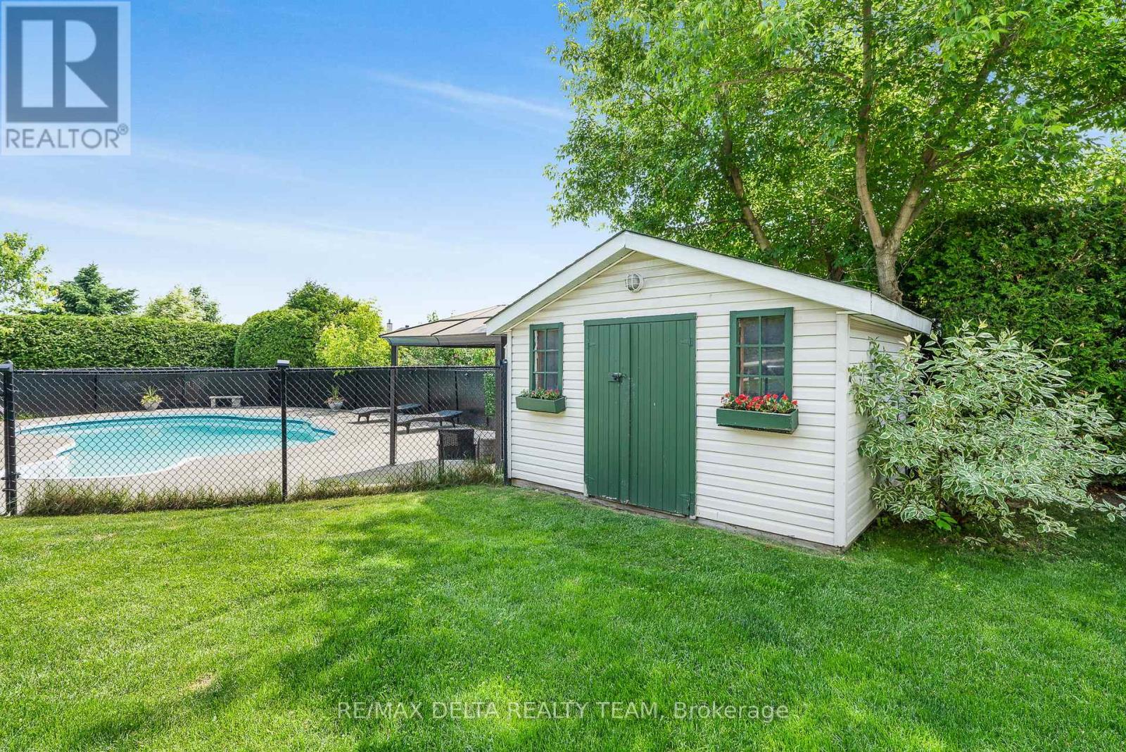 Photo 14 of 1147 Fieldown Street, Ottawa ON