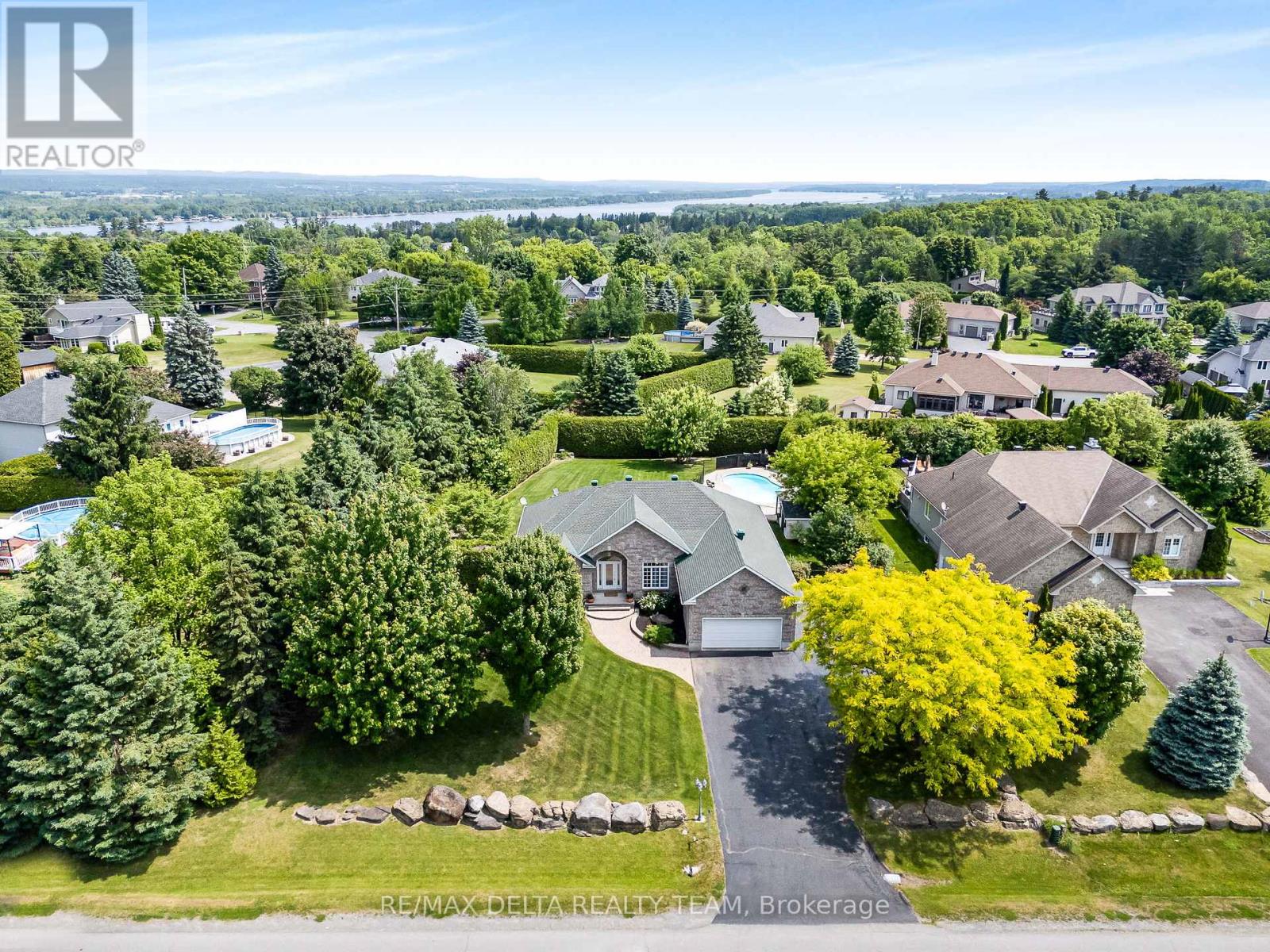 Photo 36 of 1147 Fieldown Street, Ottawa ON
