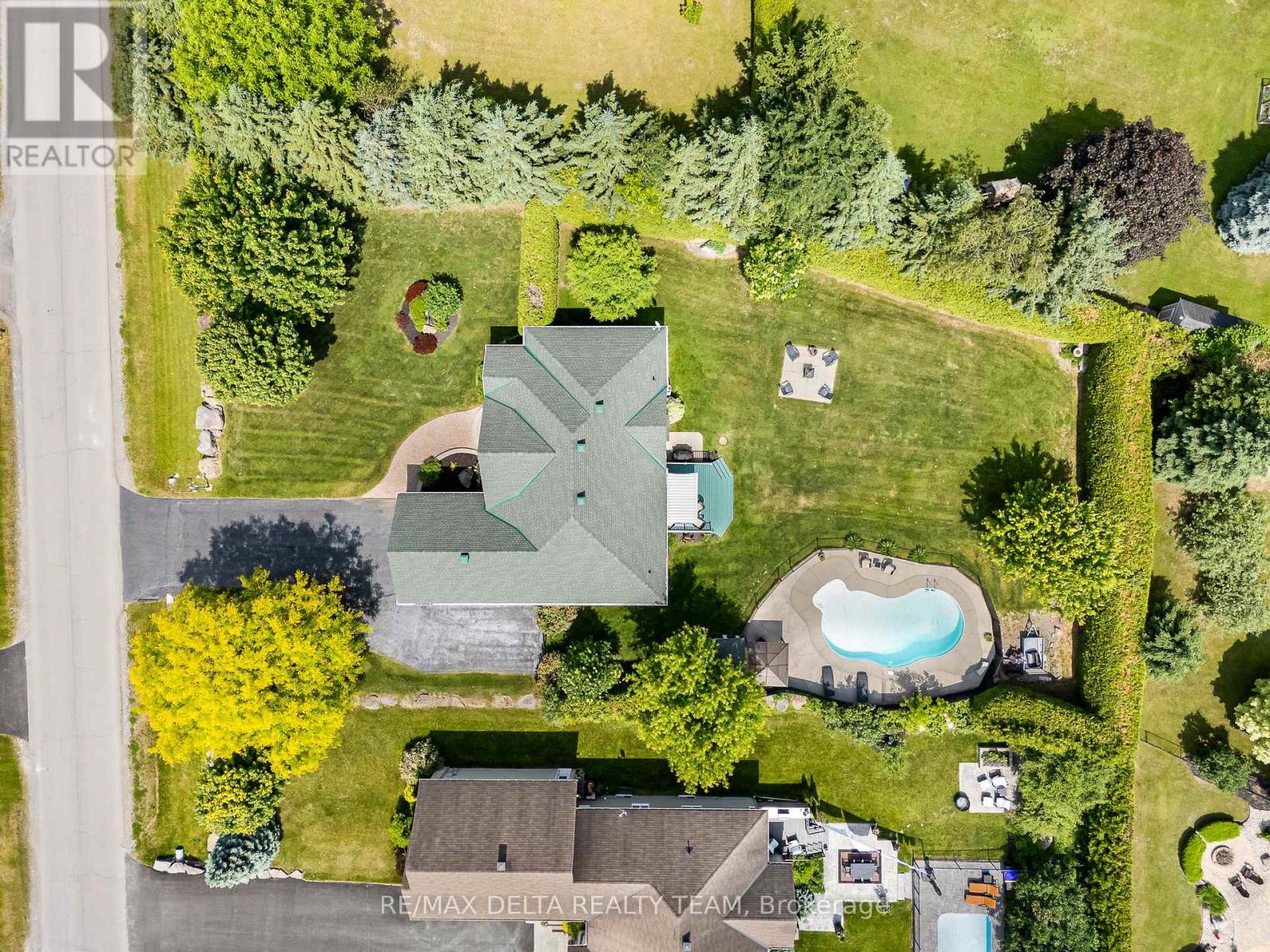 Photo 38 of 1147 Fieldown Street, Ottawa ON