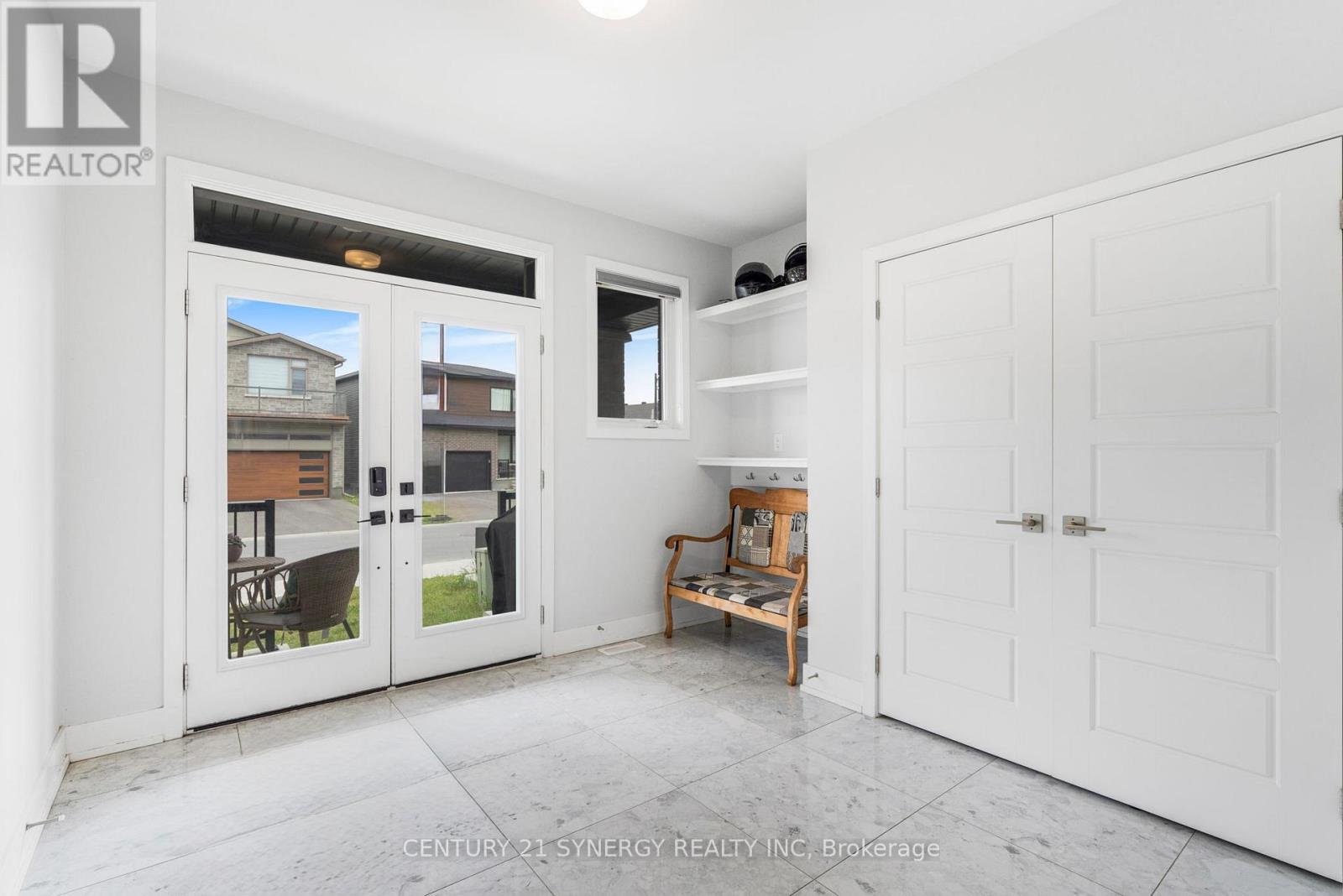 Entrance - Foyer