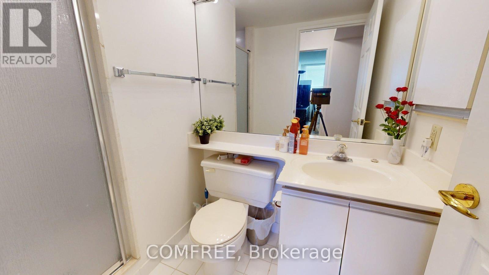 Photo 16 of 2303 1510 Riverside Drive, Ottawa ON