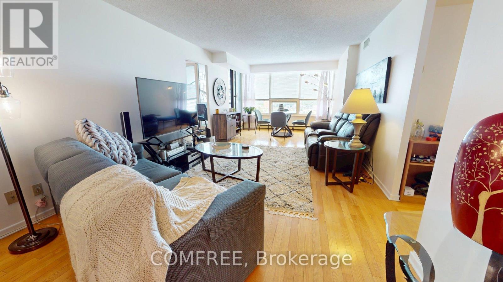 Photo 17 of 2303 1510 Riverside Drive, Ottawa ON