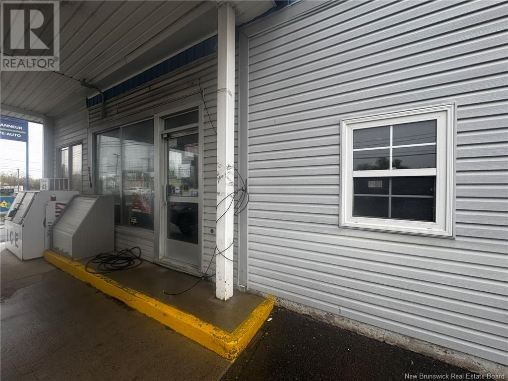 Photo 16 of 3740 Rue Principal, Tracadie NB