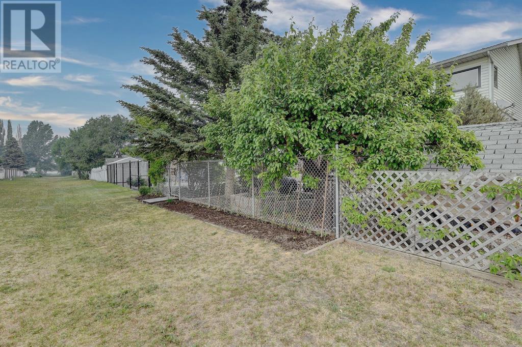 Photo 35 of 8002 103 Street, Grande Prairie AB