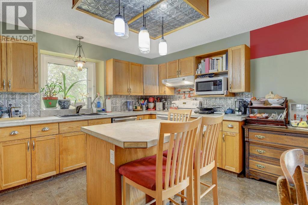 Photo 8 of 8002 103 Street, Grande Prairie AB