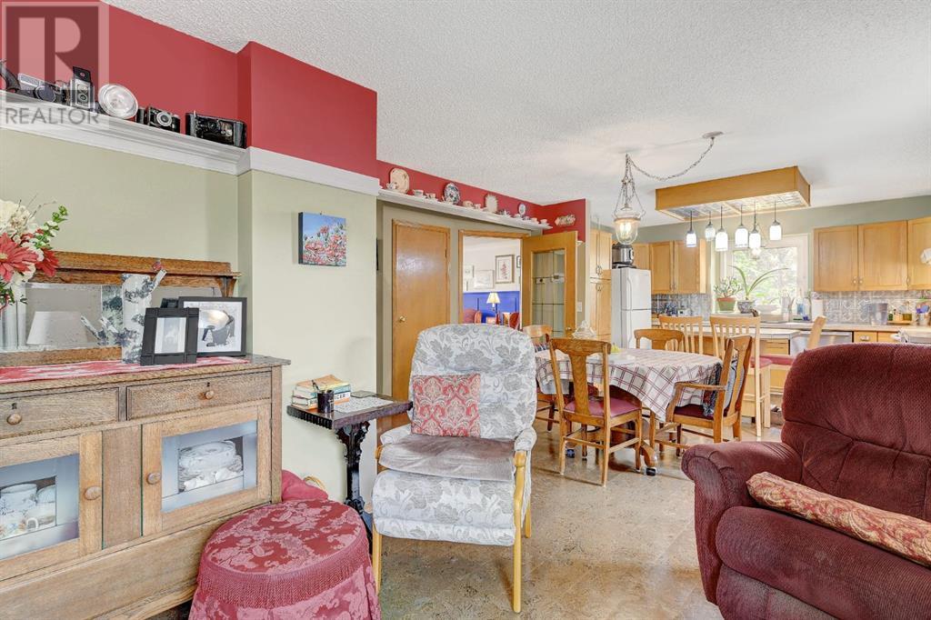 Photo 9 of 8002 103 Street, Grande Prairie AB