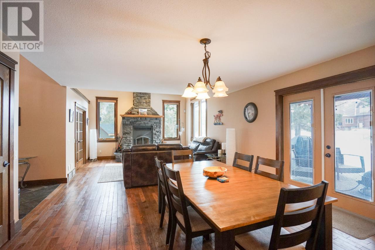 640 UPPER LAKEVIEW Road Unit# 29, Invermere