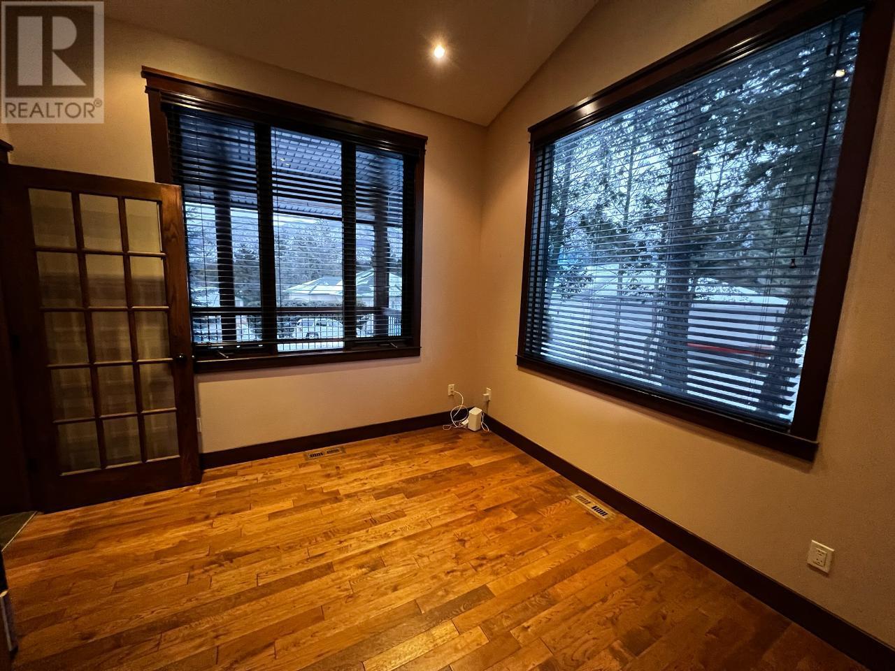 640 UPPER LAKEVIEW Road Unit# 29, Invermere