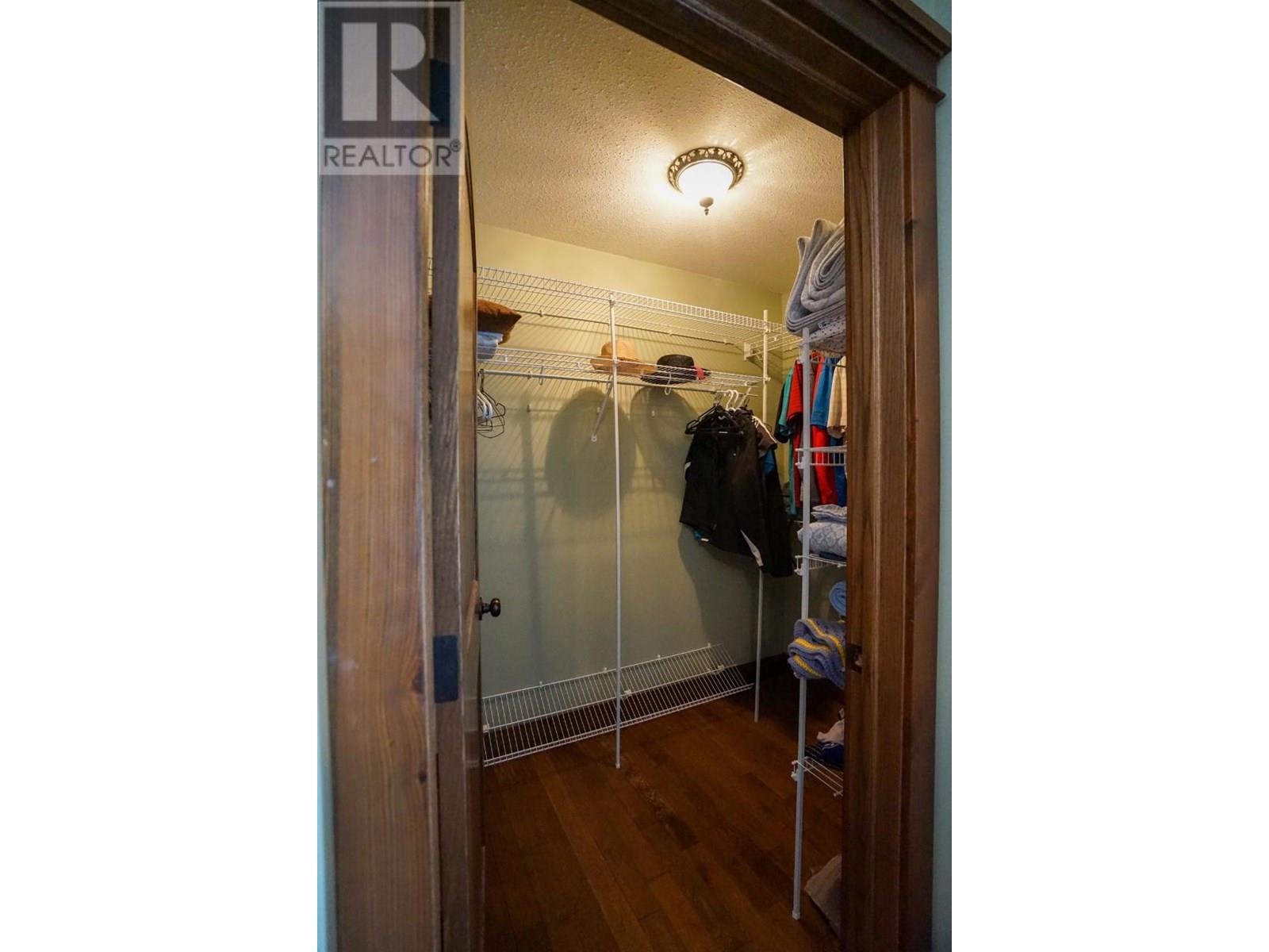 640 UPPER LAKEVIEW Road Unit# 29, Invermere