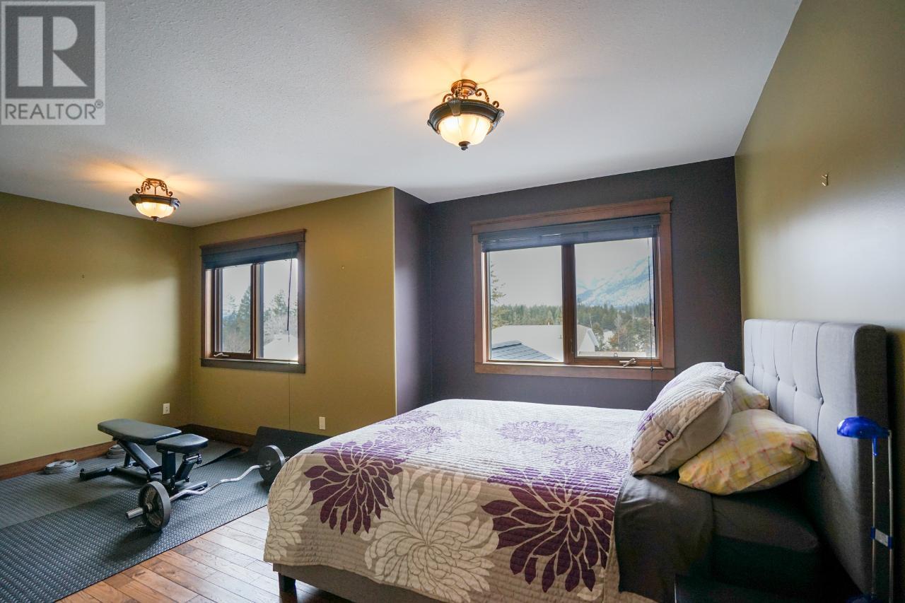 640 UPPER LAKEVIEW Road Unit# 29, Invermere