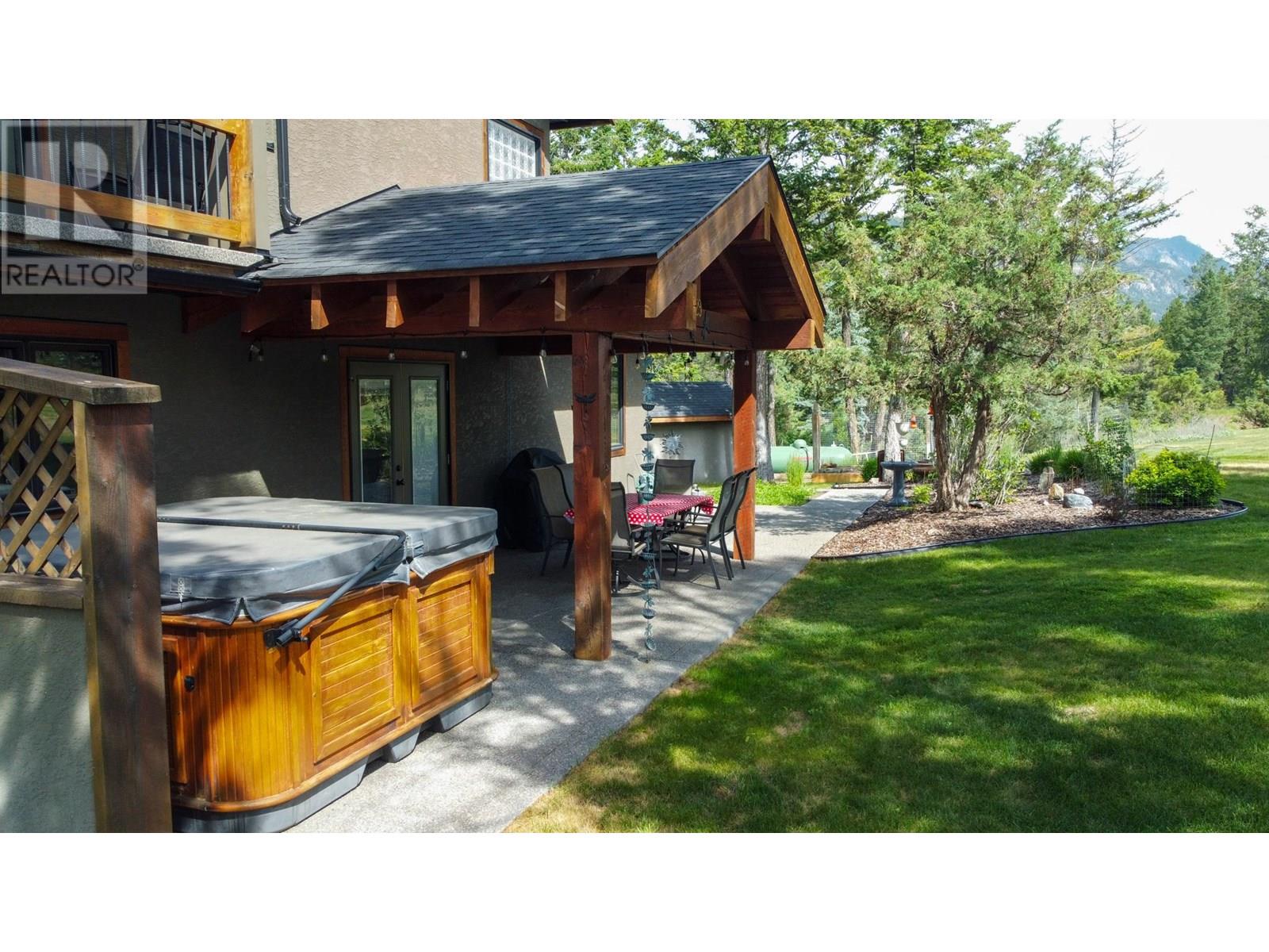 640 UPPER LAKEVIEW Road Unit# 29, Invermere