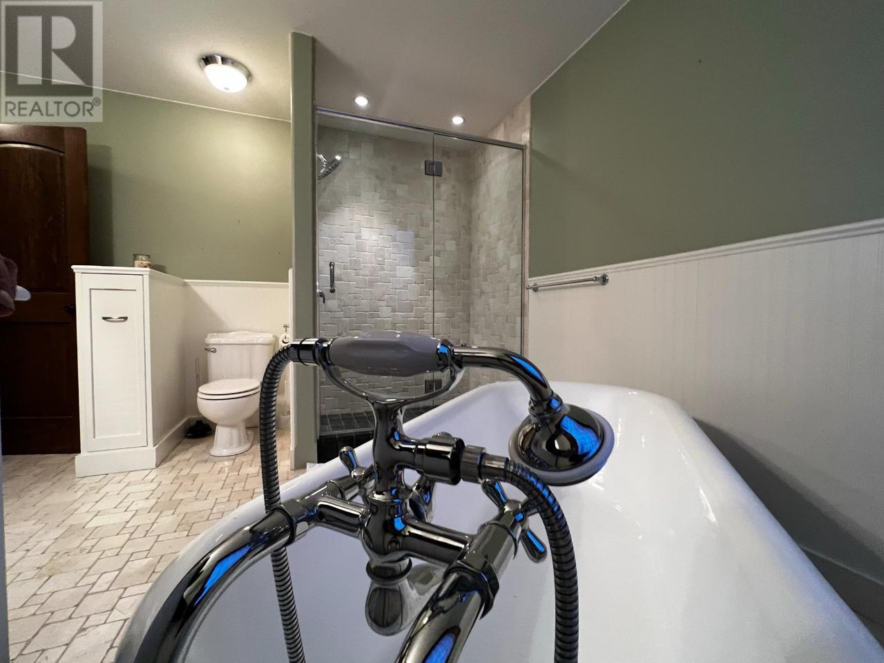 640 UPPER LAKEVIEW Road Unit# 29, Invermere