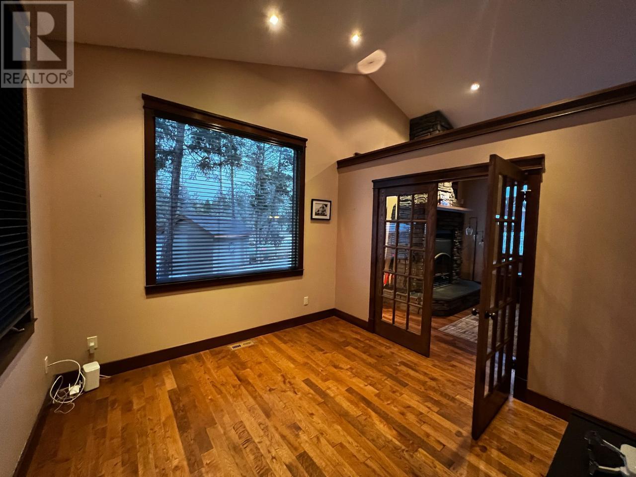 640 UPPER LAKEVIEW Road Unit# 29, Invermere