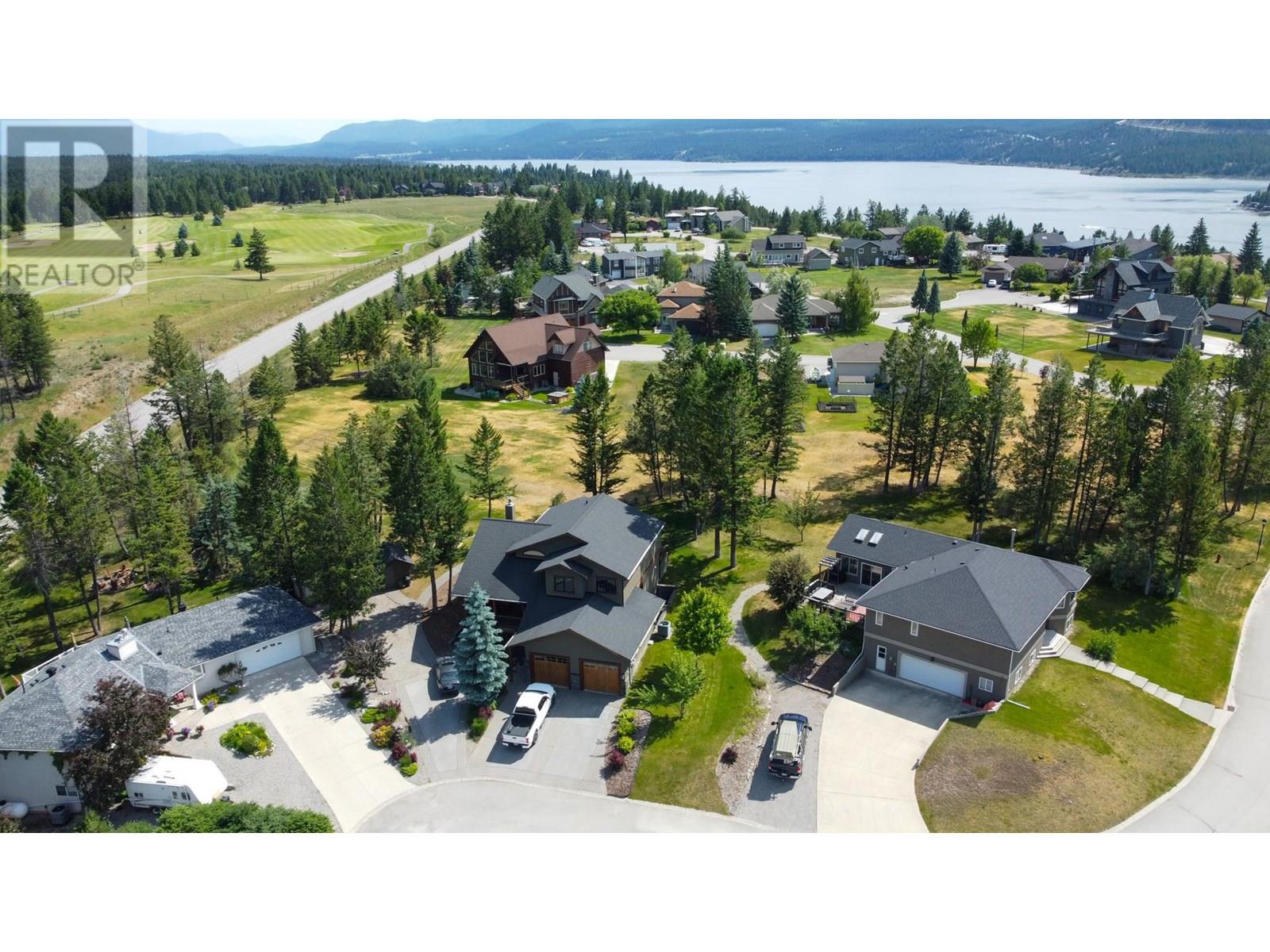 640 UPPER LAKEVIEW Road Unit# 29, Invermere