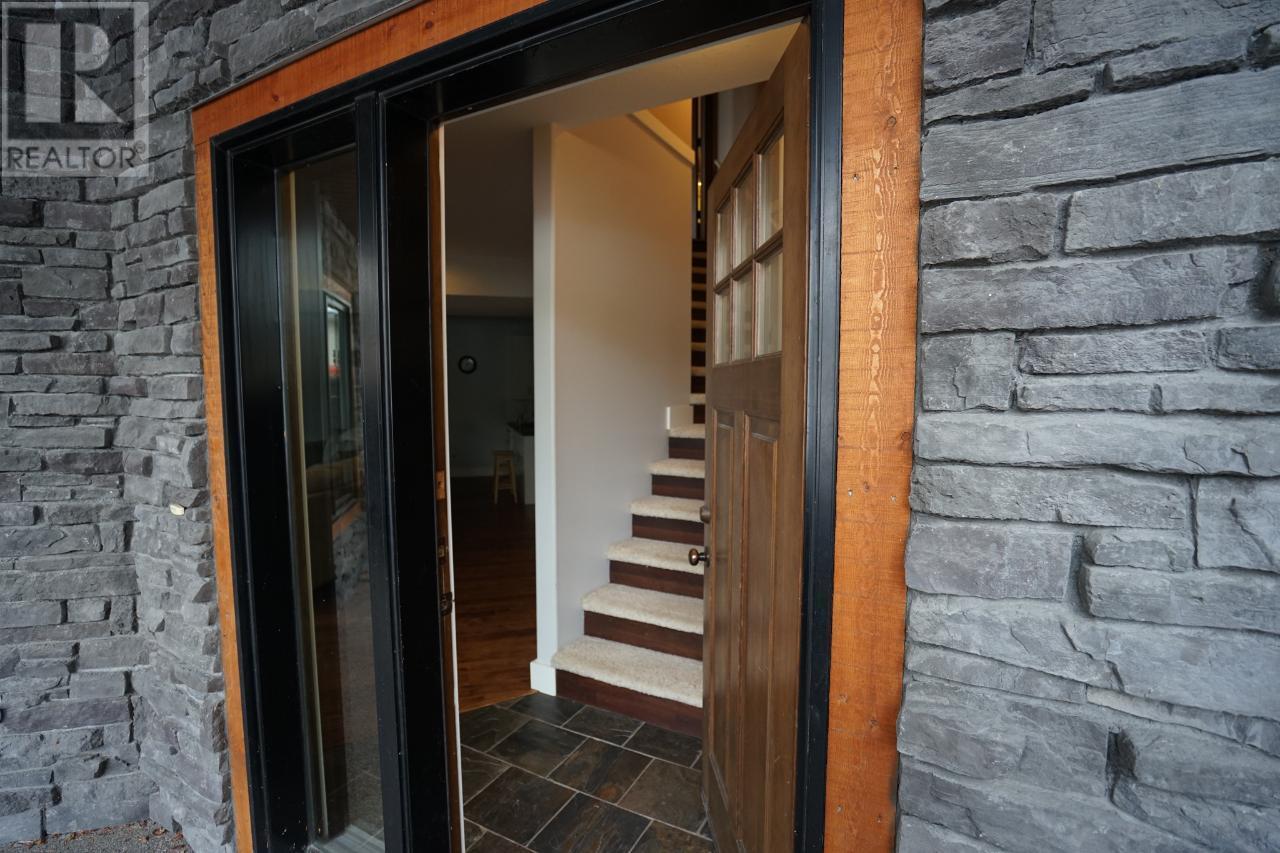 640 UPPER LAKEVIEW Road Unit# 29, Invermere