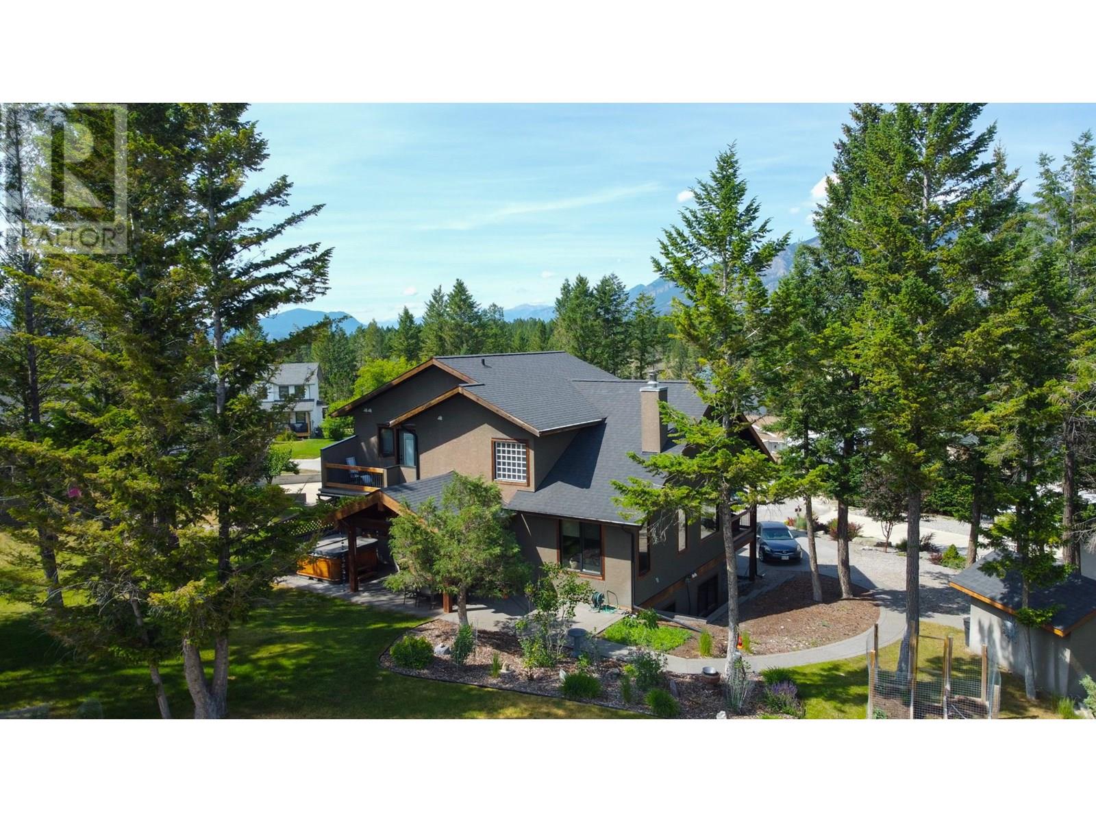 640 UPPER LAKEVIEW Road Unit# 29, Invermere