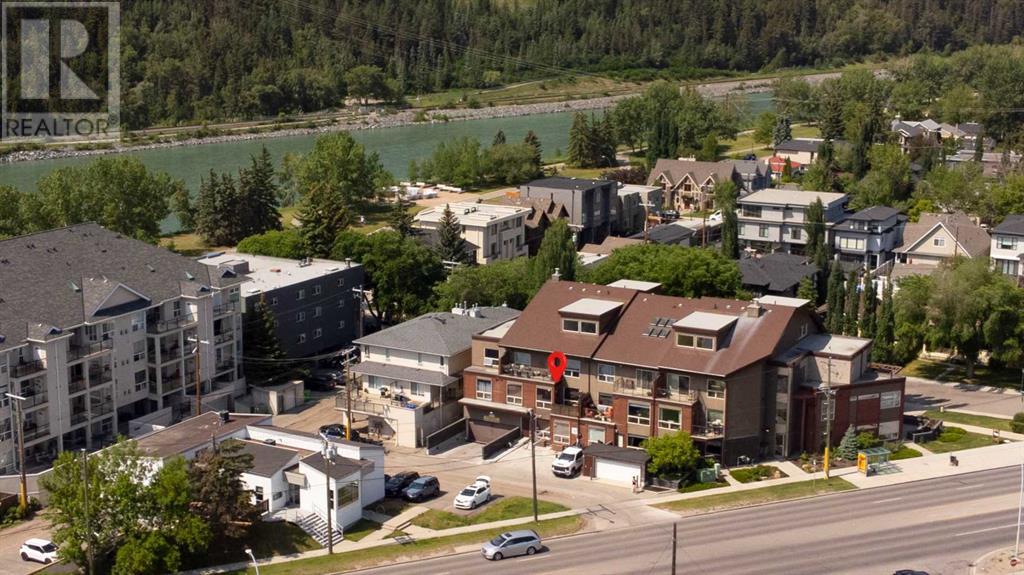 Single Family House Multi-level for Sale in    Street NW Parkdale Calgary 