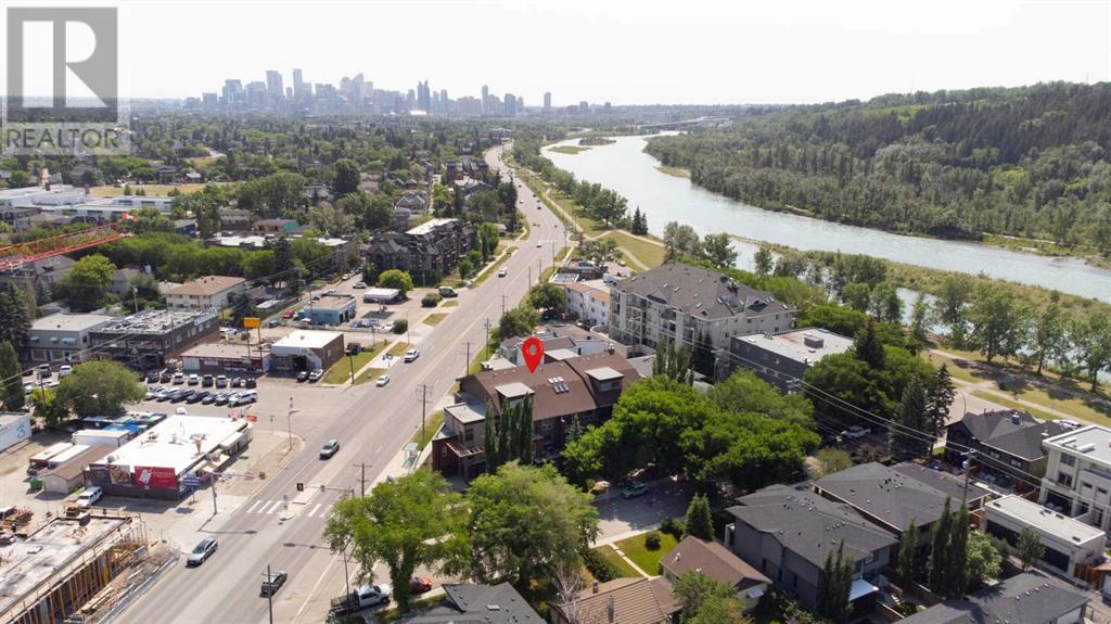 Single Family House Multi-level for Sale in    Street NW Parkdale Calgary 