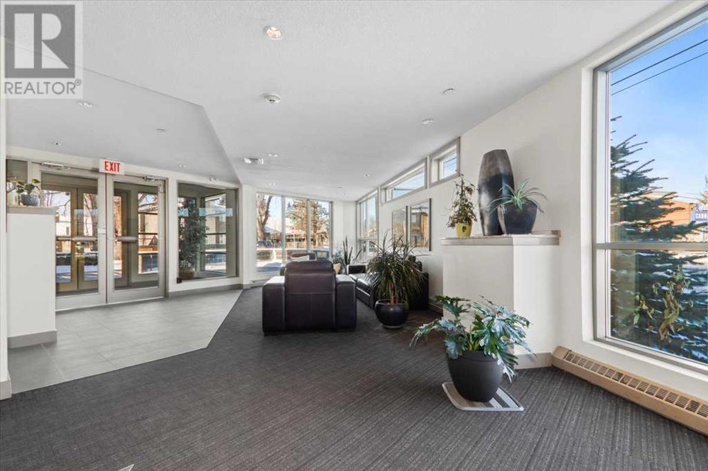 Single Family House Multi-level for Sale in    Street NW Parkdale Calgary 
