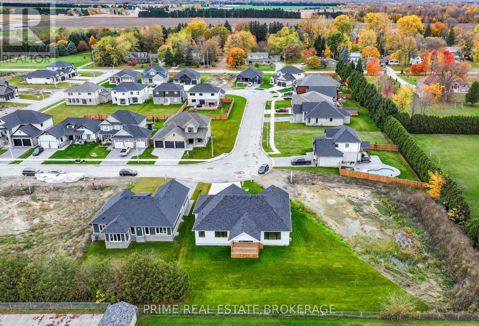 Single Family House Bungalow for Sale in  MCLEOD STREET North Middlesex (Parkhill) 