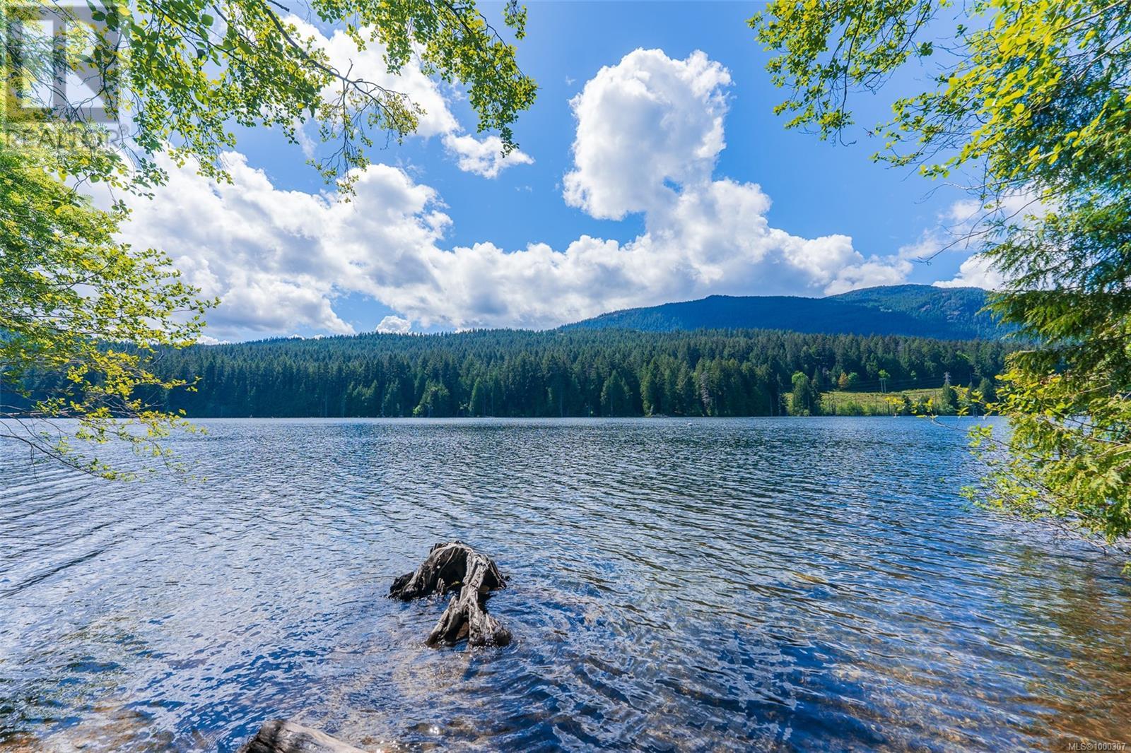 Photo 33 of 62 2107 Henderson Lake Way, Nanaimo BC