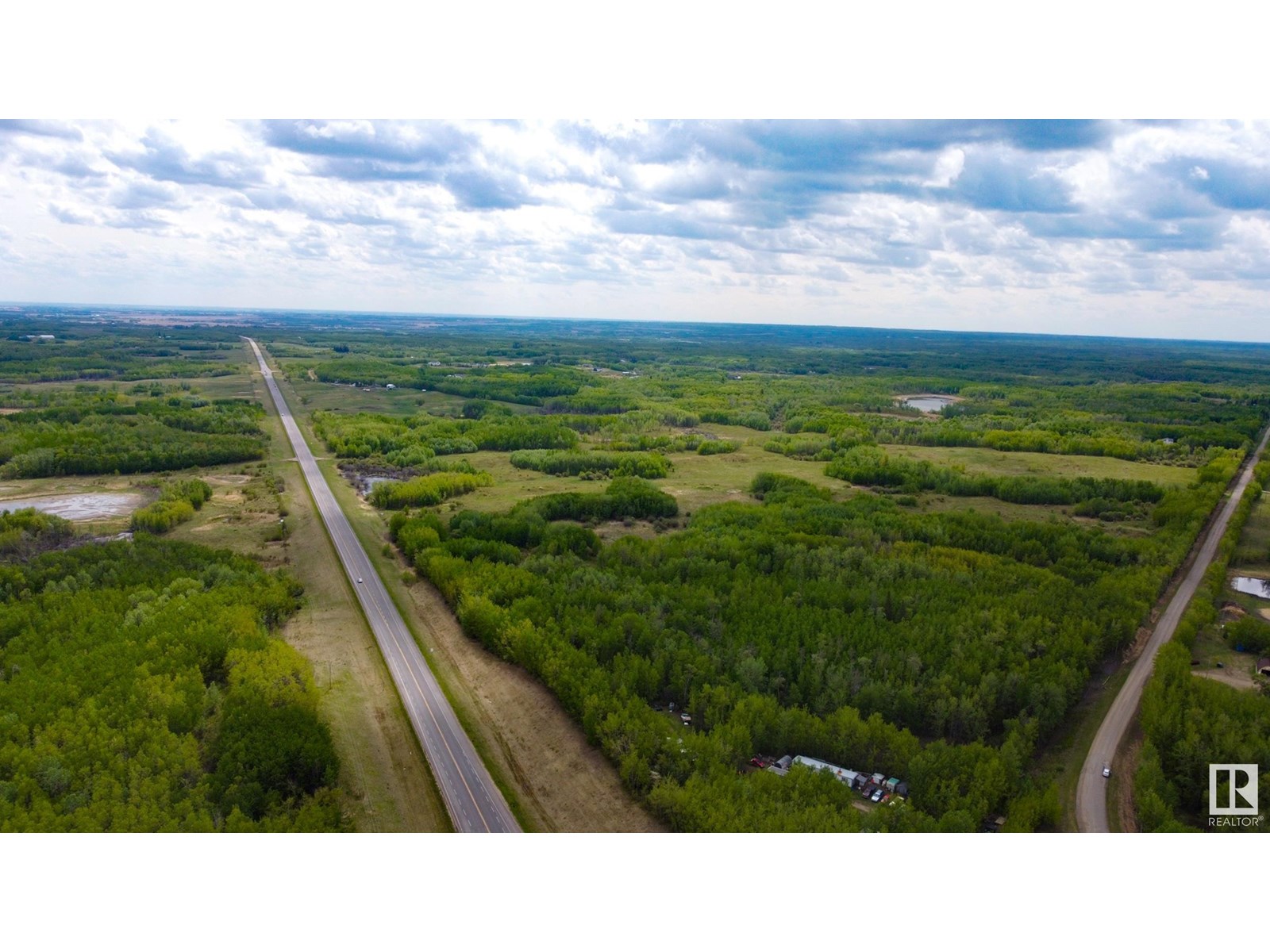 Photo 38 of 20255 And 20256 Highway 14, Rural Strathcona County AB