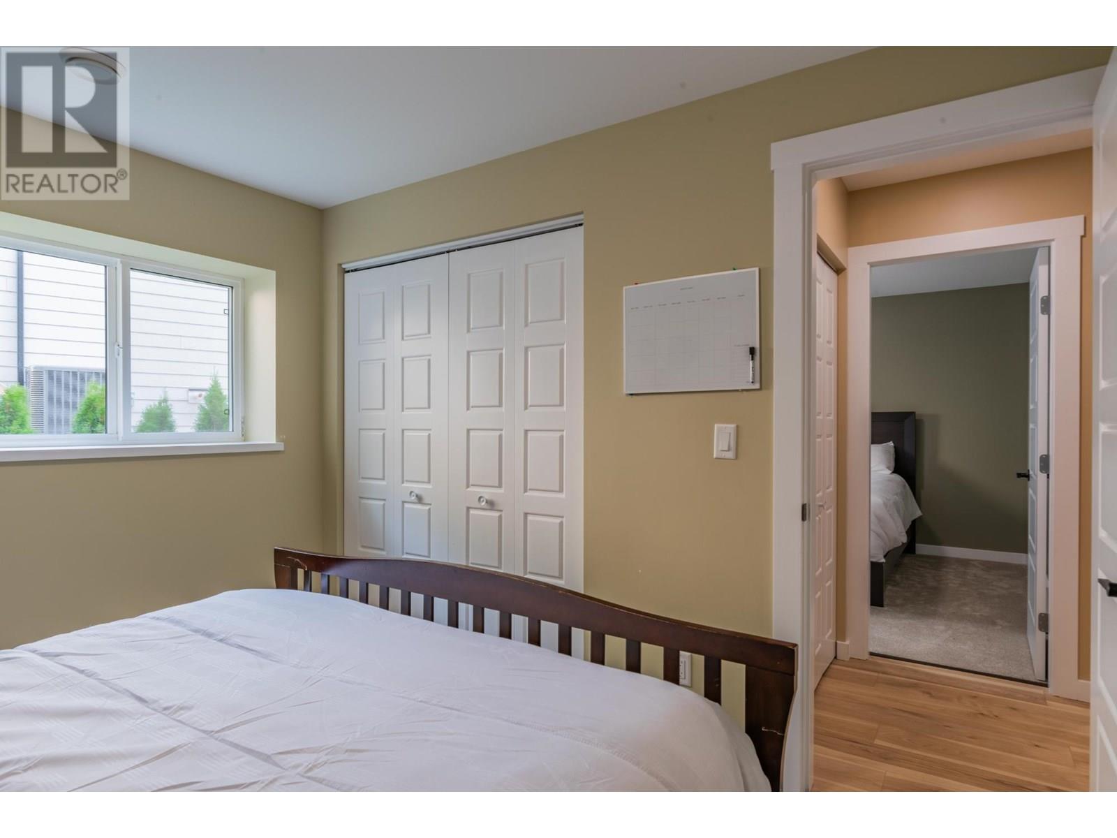 934 REDSTONE Drive, Rossland