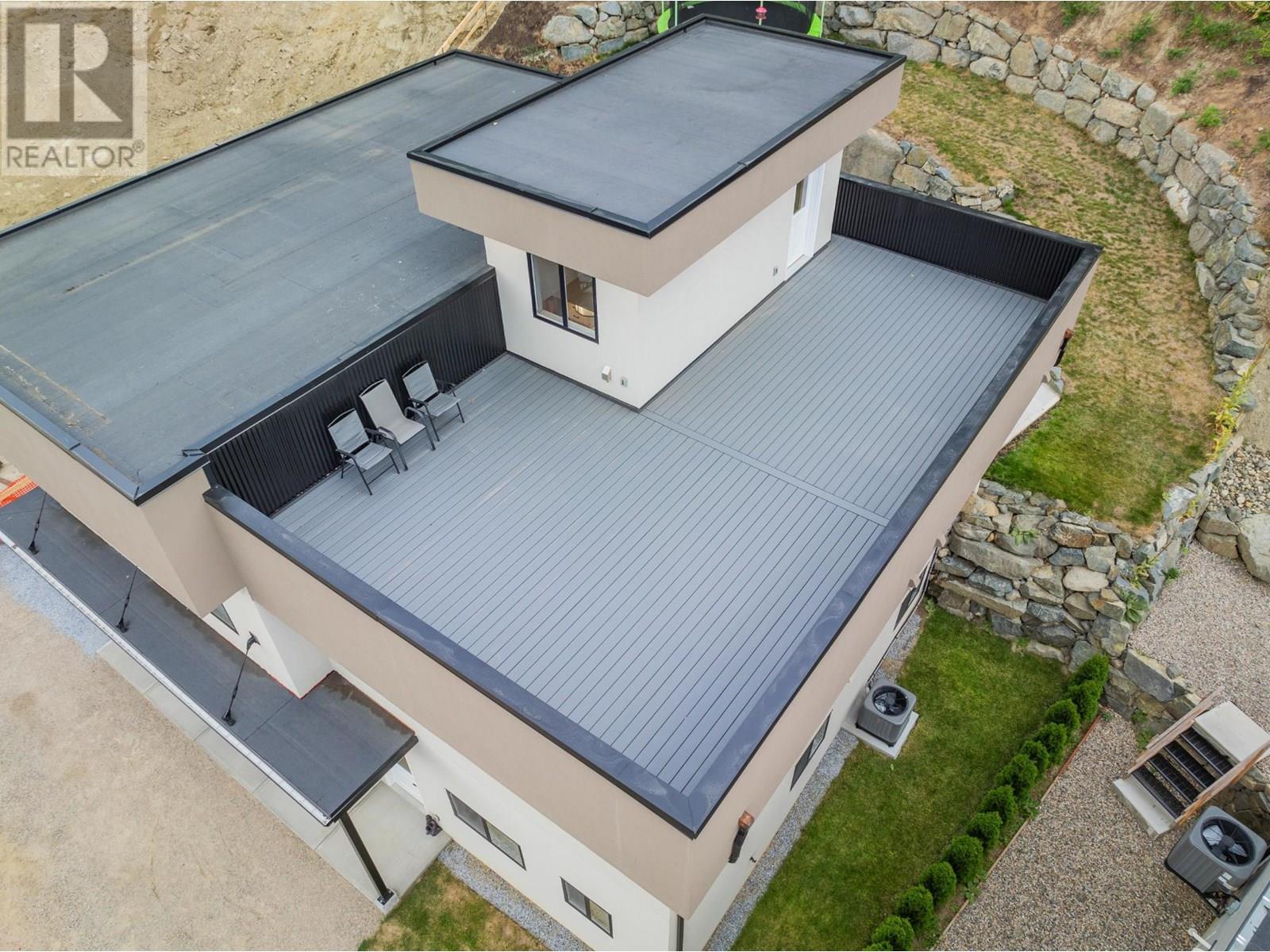 934 REDSTONE Drive, Rossland
