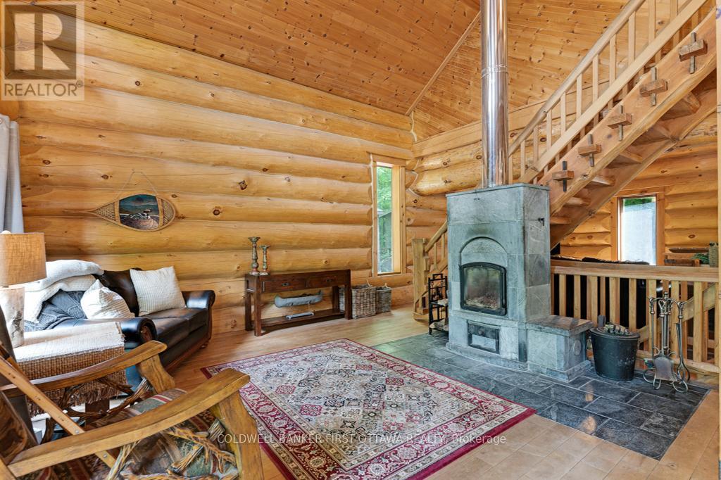 Photo 10 of 540 Ski Hill Road, Mississippi Mills ON